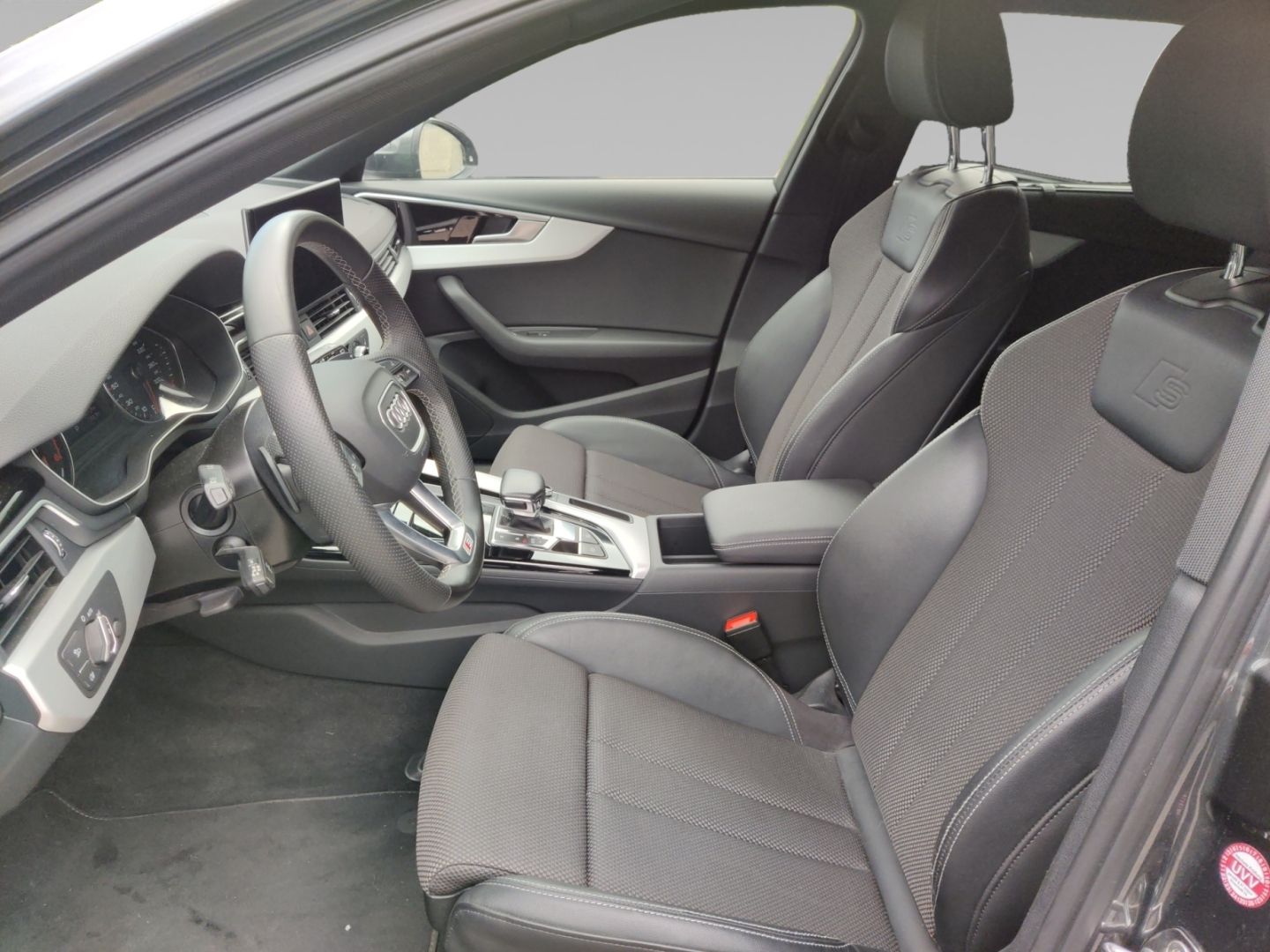 Audi A4 Avant S line 40 TDI quattro - Samsaru's Car Outlet
