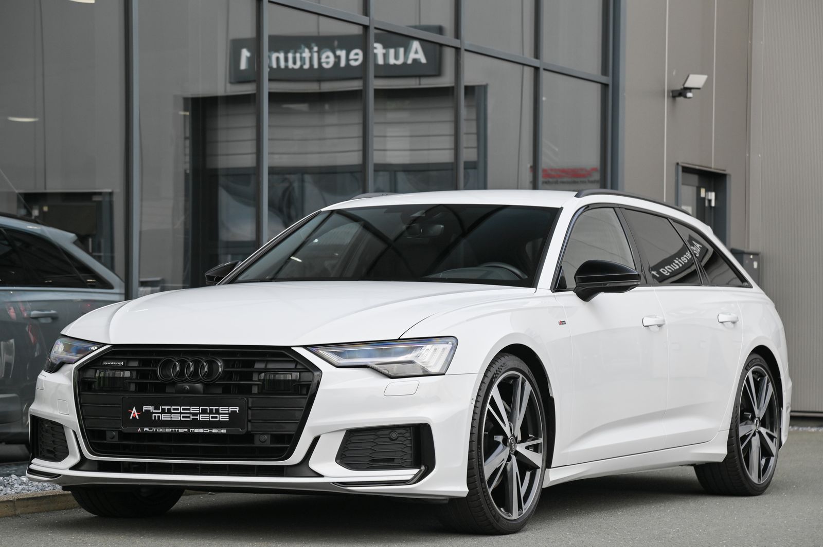 Audi A6 Avant 50 TDI quattro S line - Samsaru's Car Outlet