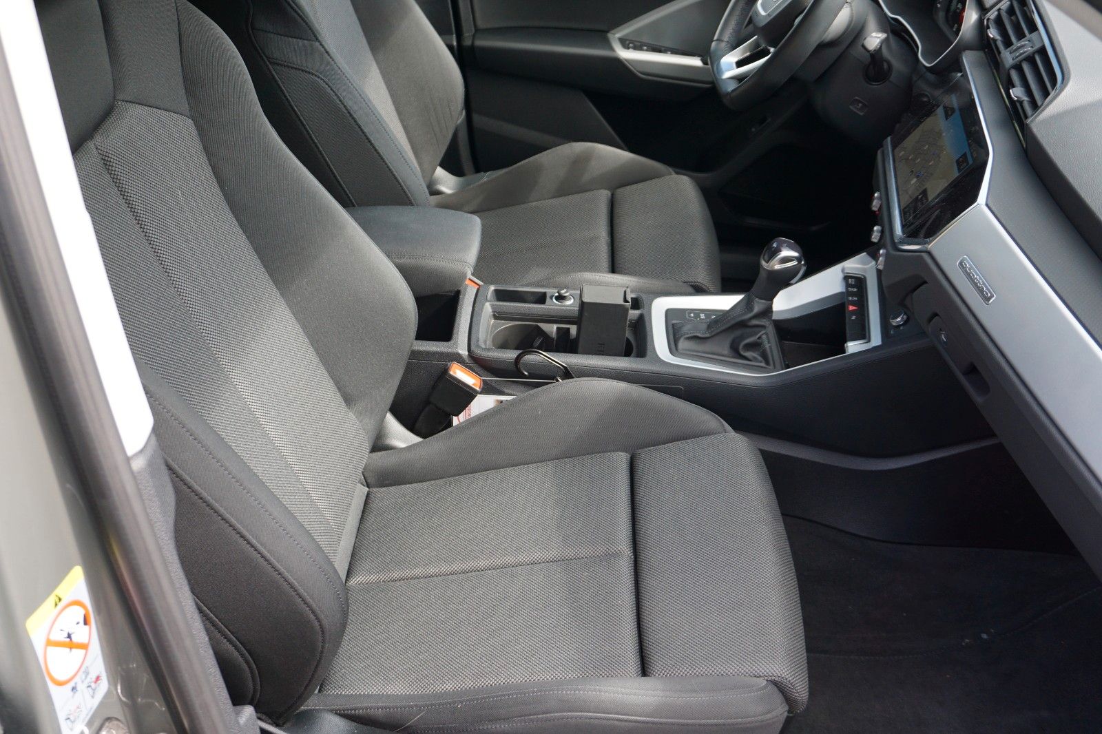 Audi Q3 Sportback 40 TFSI quattro S line - Samsaru's Car Outlet