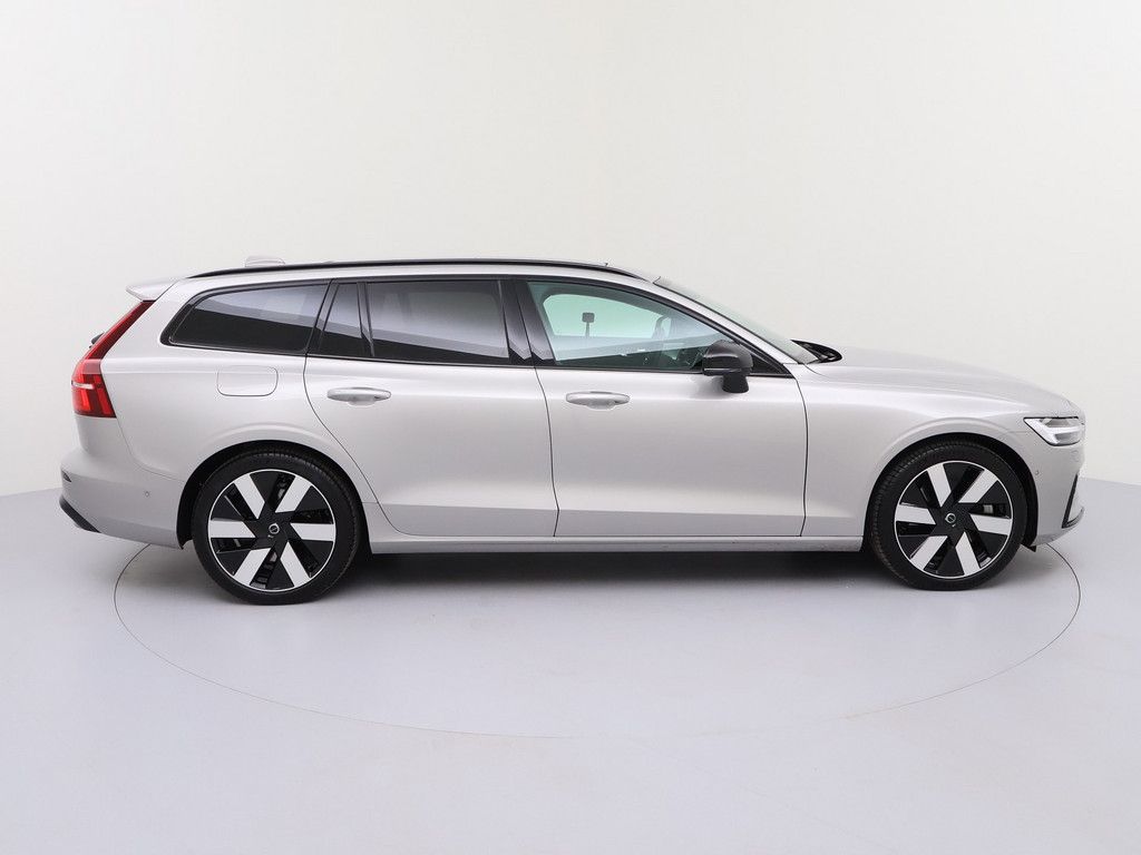 Volvo V60 T8 Ultra Dark Recharge Plug-In Hybrid AWD