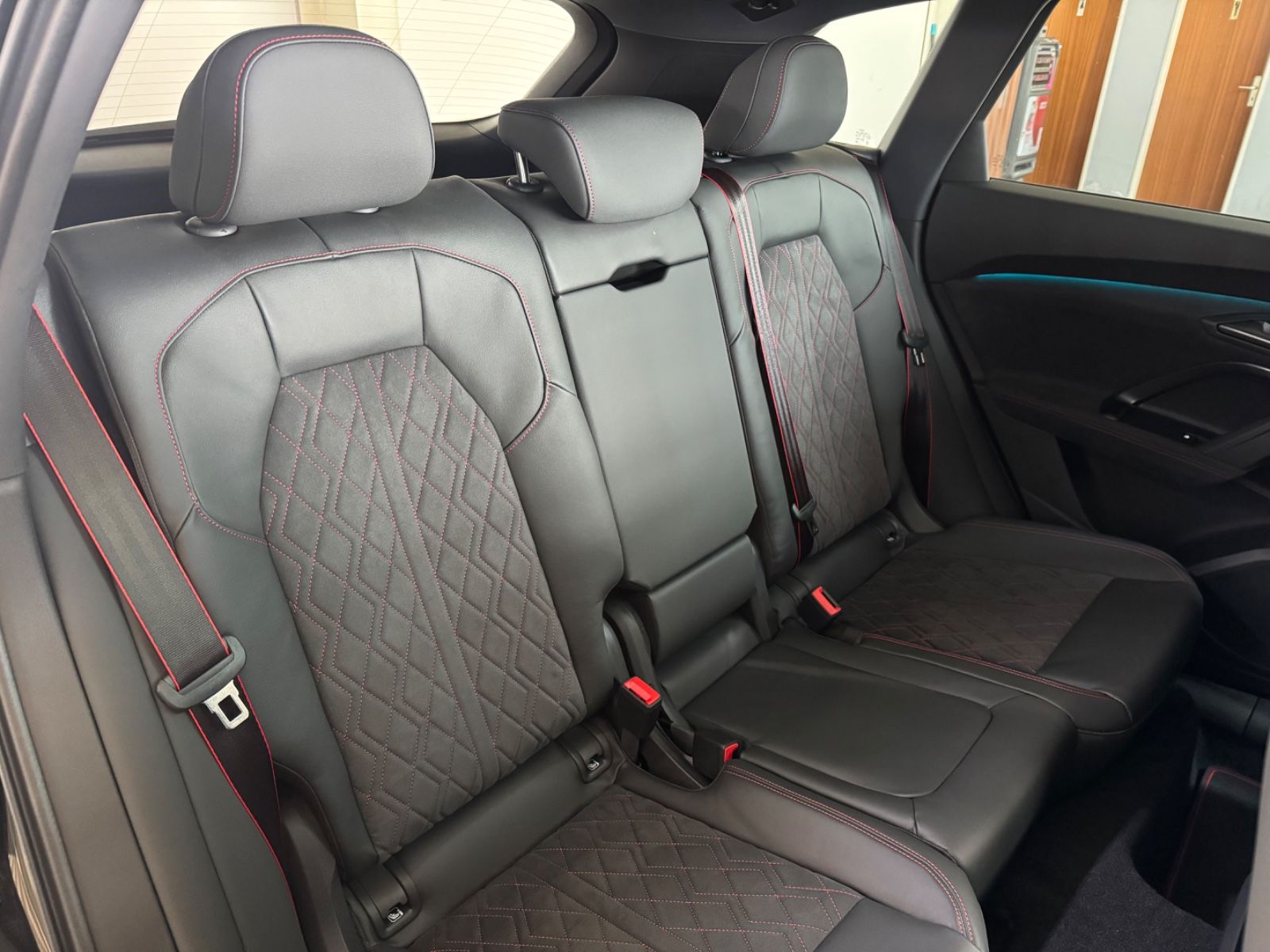 Audi Q5 2.0 TDI quattro S-Line - Samsaru's Car Outlet