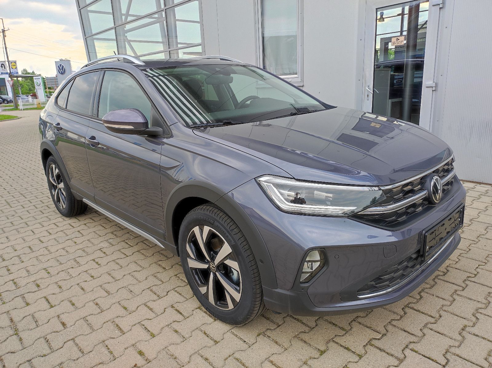 Volkswagen Taigo 1.0 TSI DSG Style - Samsaru's Car Outlet