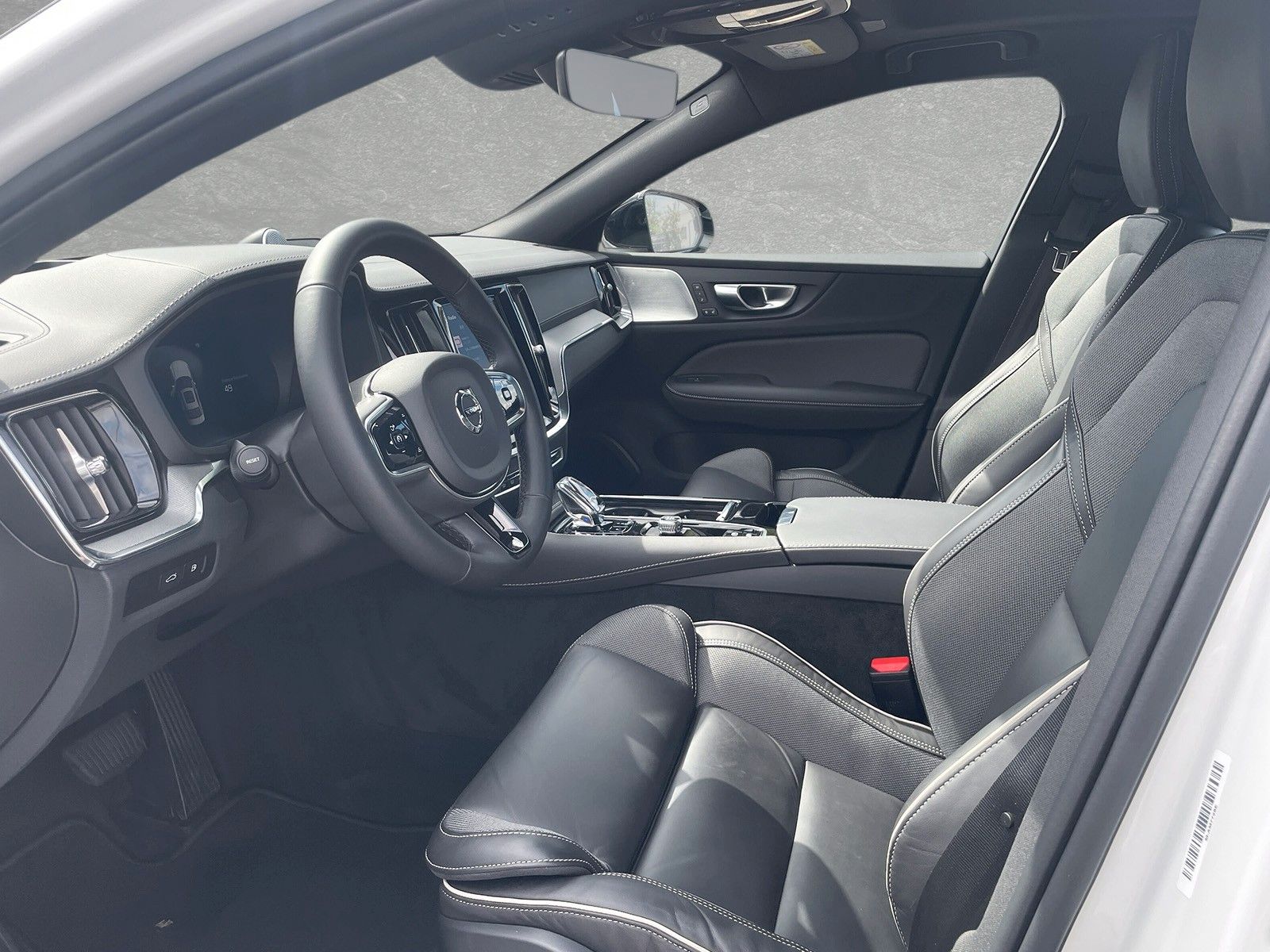 Volvo S60 T8 AWD Recharge Ultimate Dark ACC BLIS