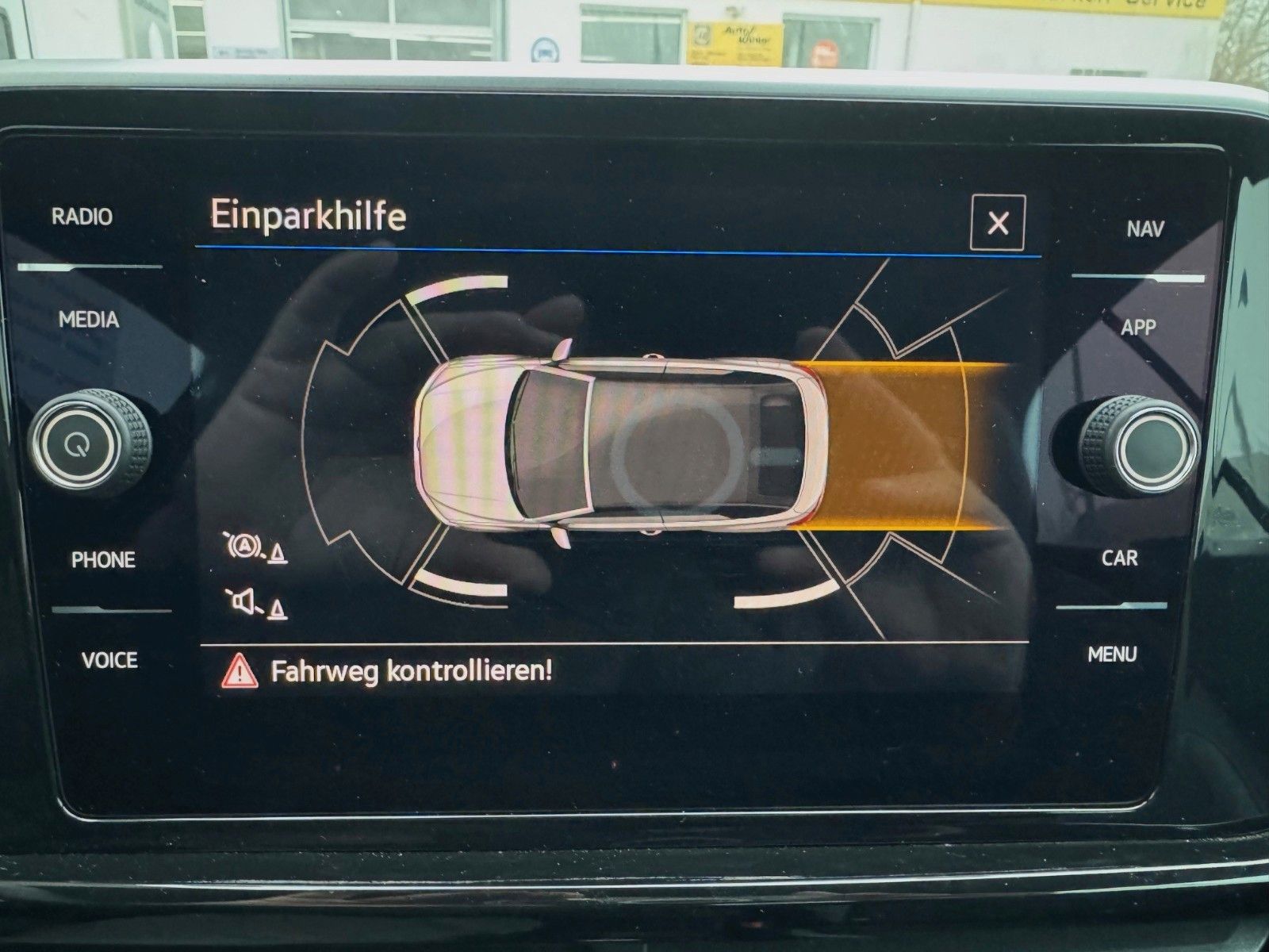 Volkswagen T-Roc R-Line - Samsaru's Car Outlet