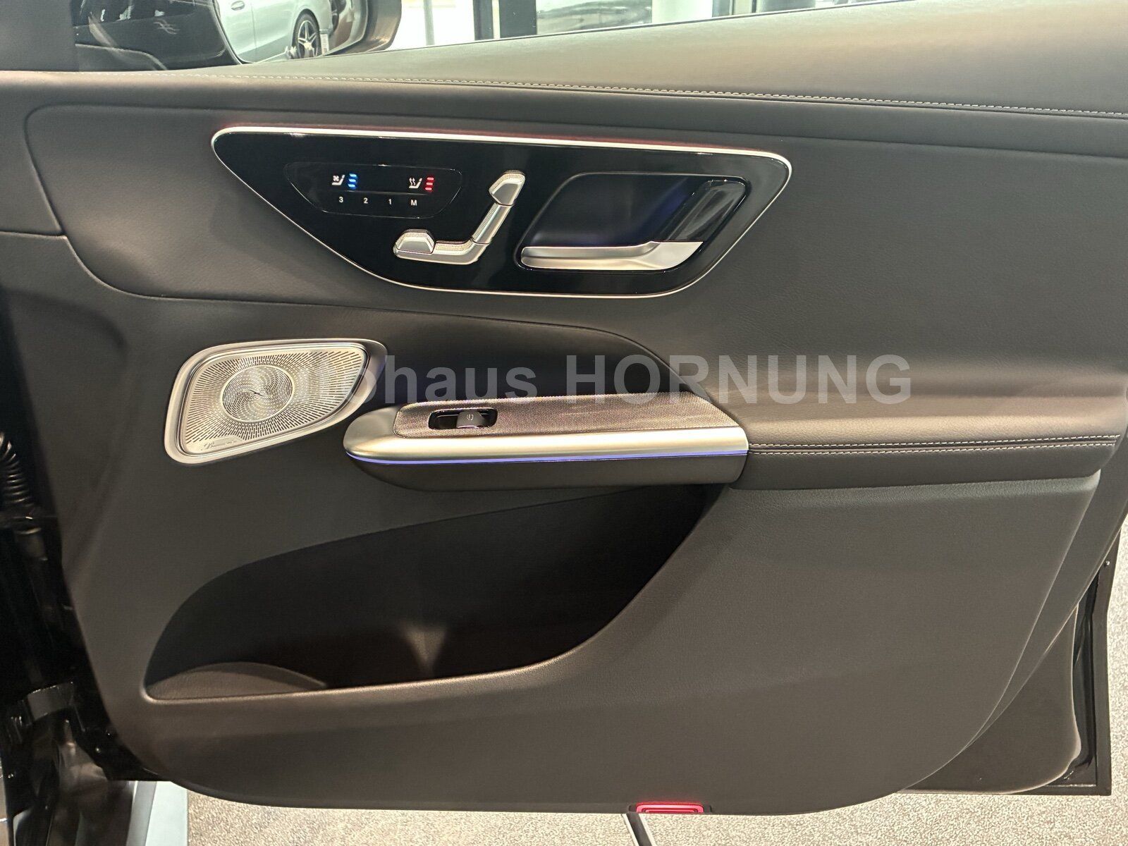 Mercedes-Benz GLC 300 d 4M AMG Pano StHz AHK DigiL Distr. 360°