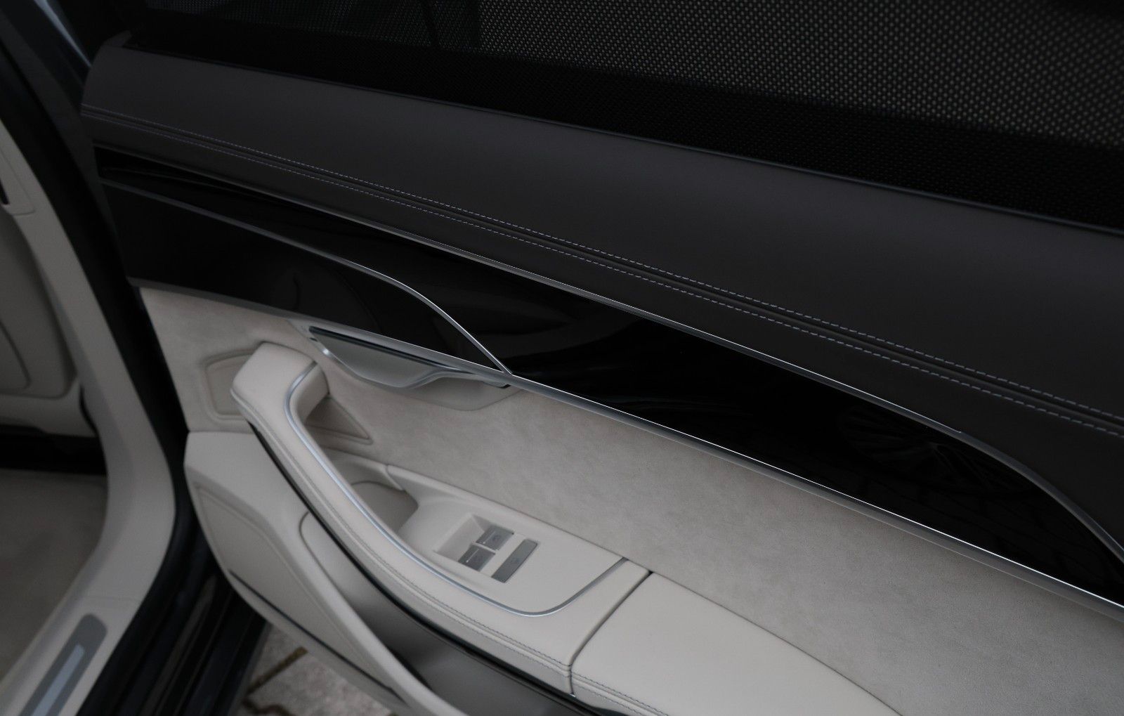 Audi A8 50 TDI quat. S line - Samsaru's Car Outlet