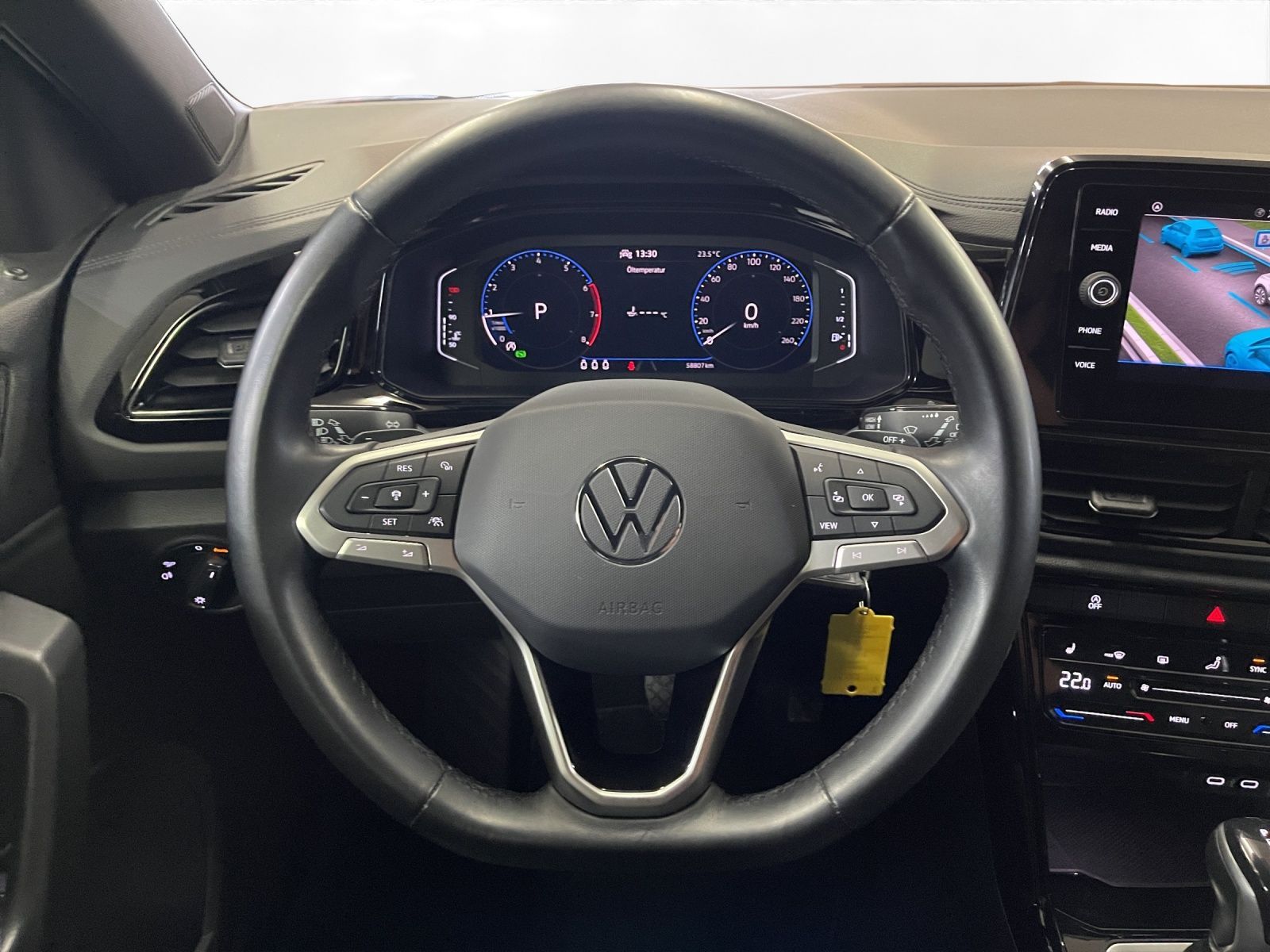 Volkswagen T-Roc 1.5 TSI Style - Samsaru's Car Outlet
