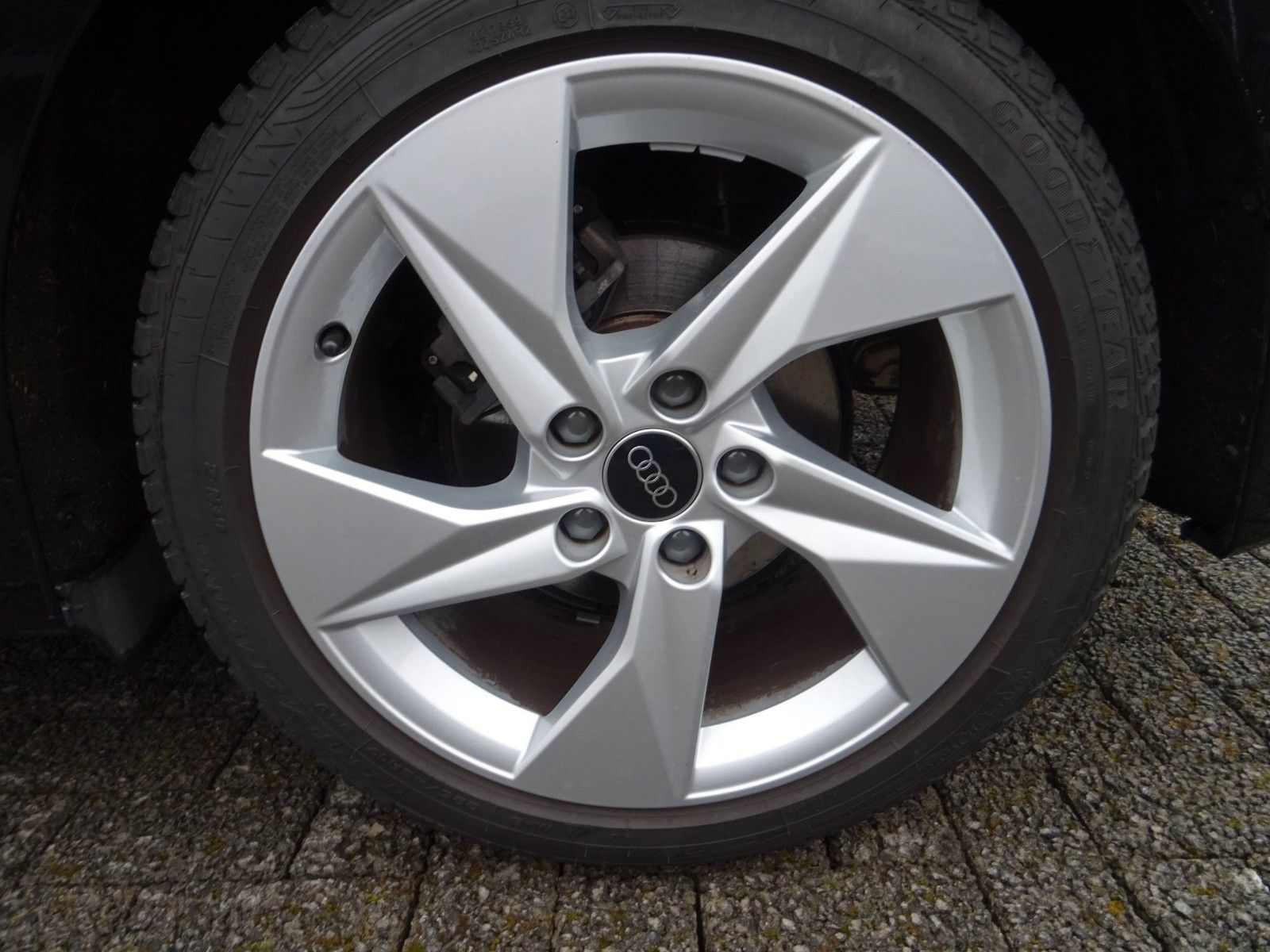 Audi A3 Sportback 30 TFSI S line Navi LED SHZ Virtual