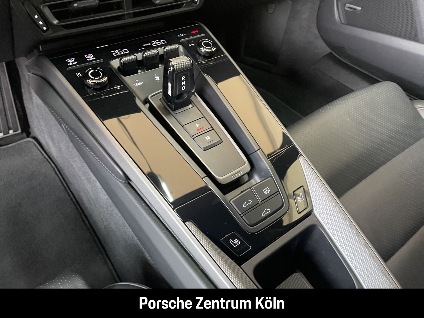 Porsche 992 911 Carrera 4S HA-Lenkung Nachtsicht BOSE