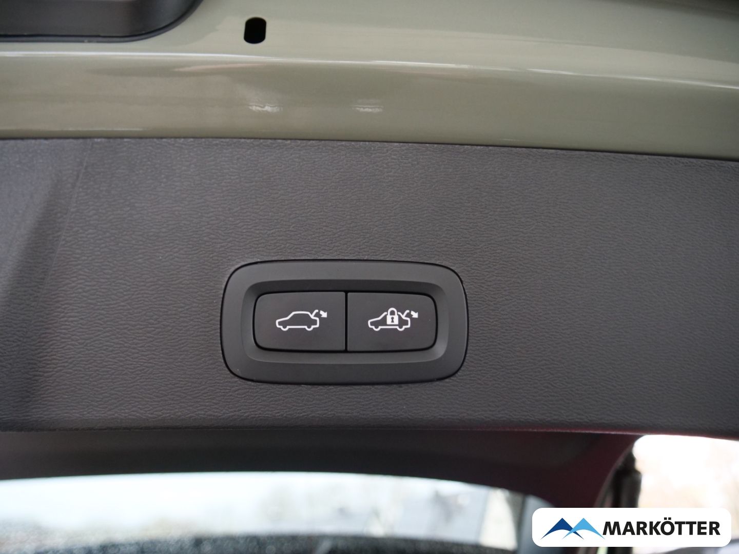 Volvo XC40 Recharge Single Motor STHZ/AHK/Wärmepumpe