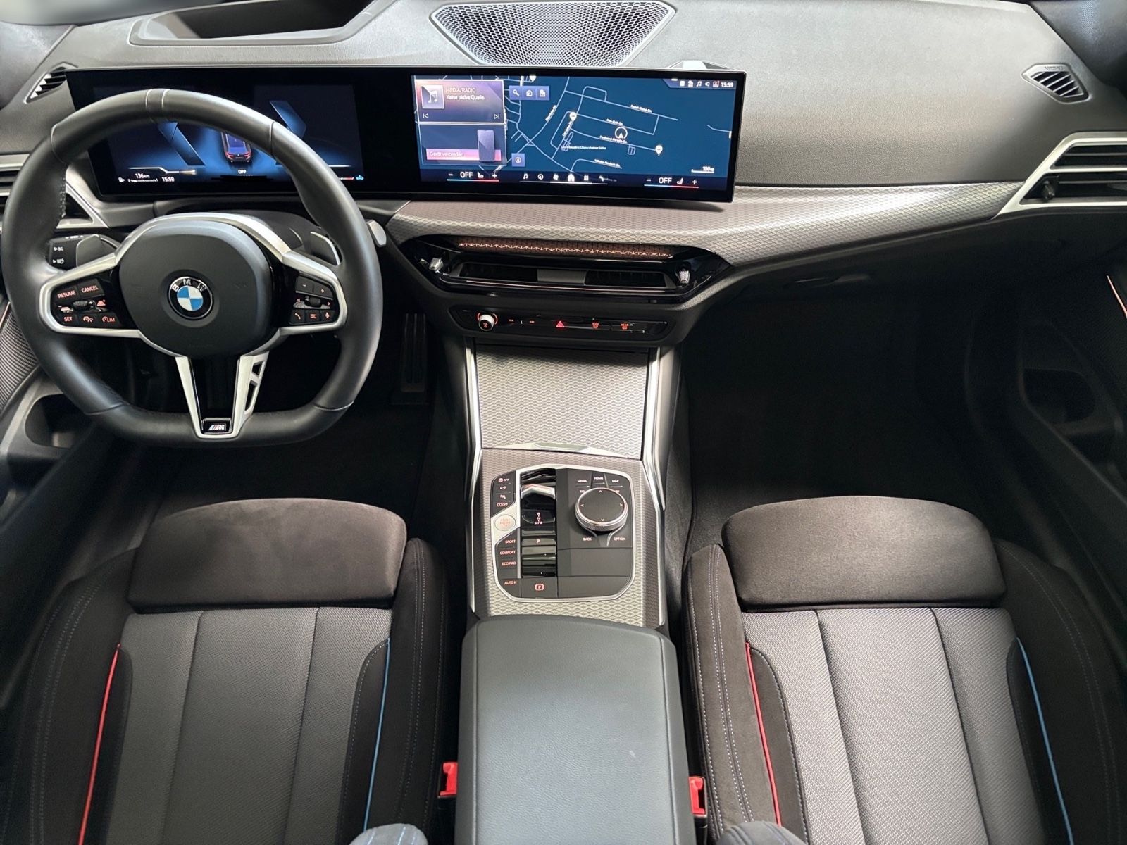 BMW 320i Touring M Sport -AHK/Pano/HeadUp/Innovation