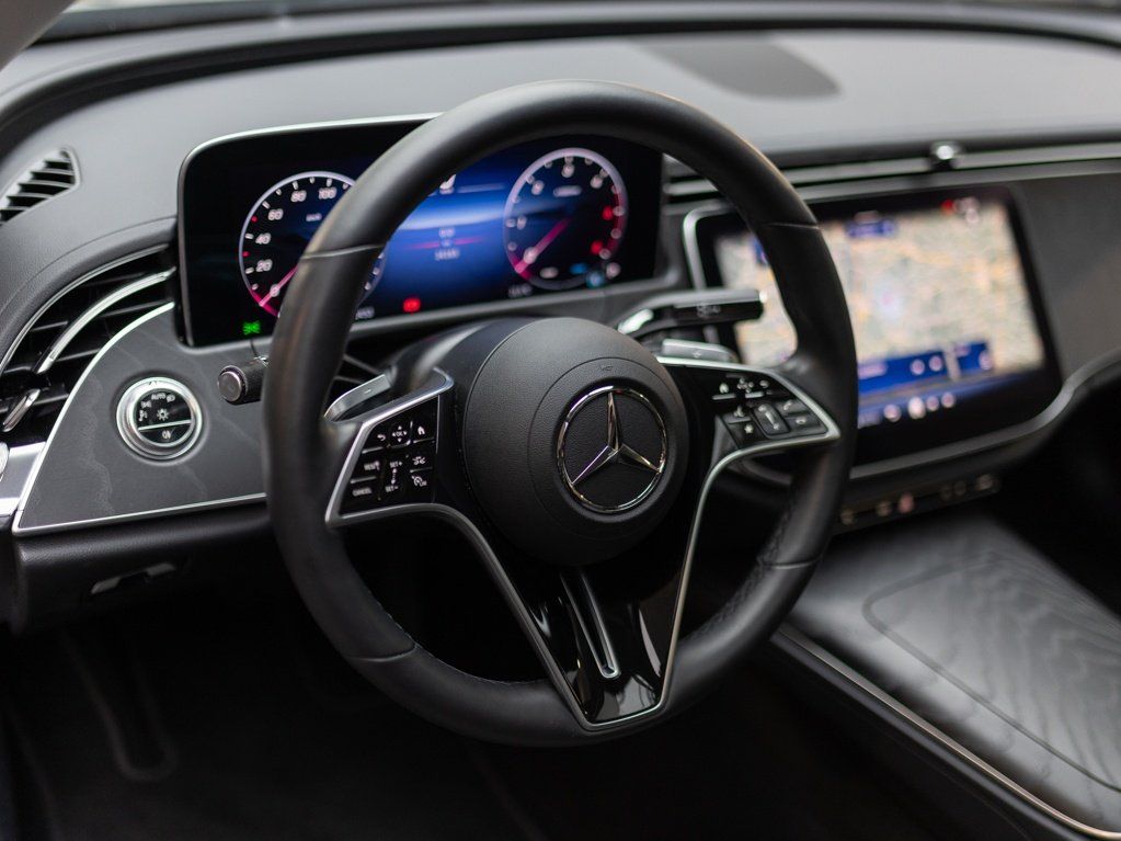 Mercedes-Benz E 220 d Avantgarde Advanced - Samsaru's Car Outlet