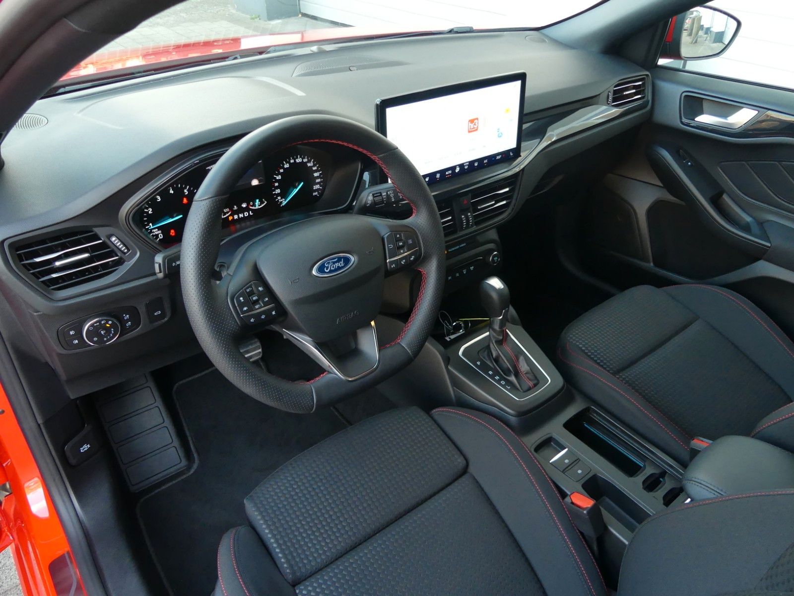 Ford Focus Turnier ST-Line*ACC*Race-Rot*