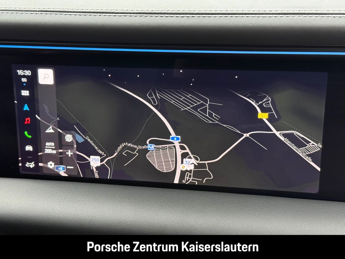 Porsche Macan Turbo 22-Zoll Rückfahrkamera LED-Matrix