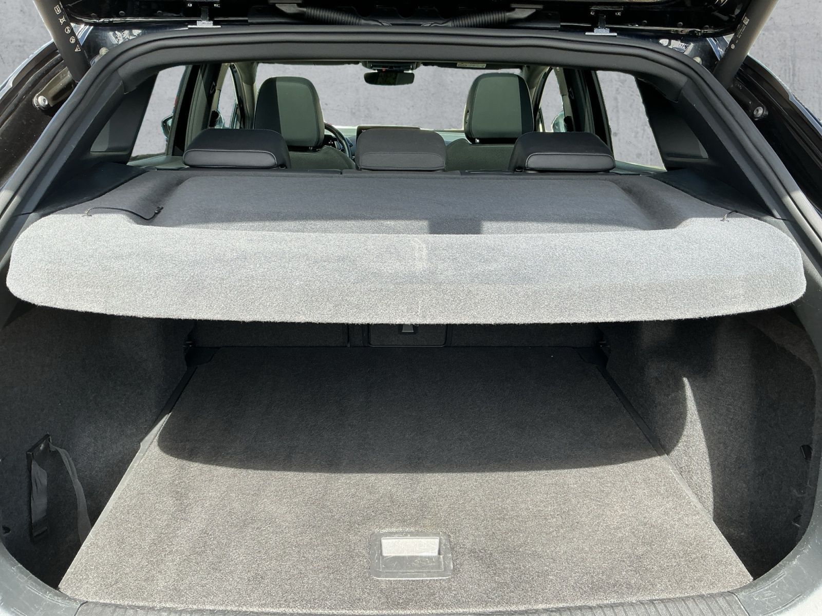 Volkswagen ID.4 GTX 220kw (82kwh) MATRIX+AHK+PANO+HuD+WäPu
