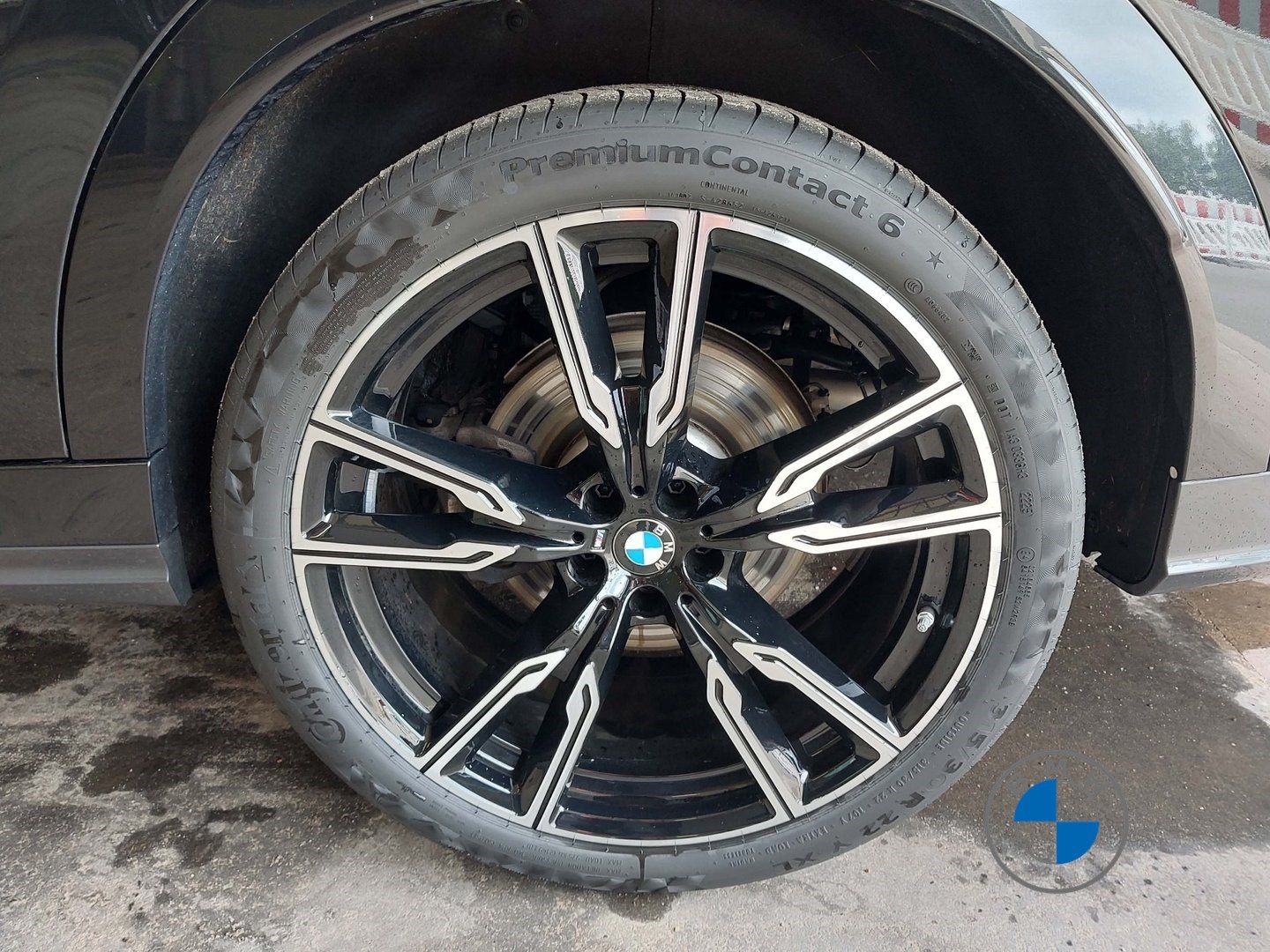 BMW X6 xDrive40d M Sport 22" AHK Pano Massage H/K