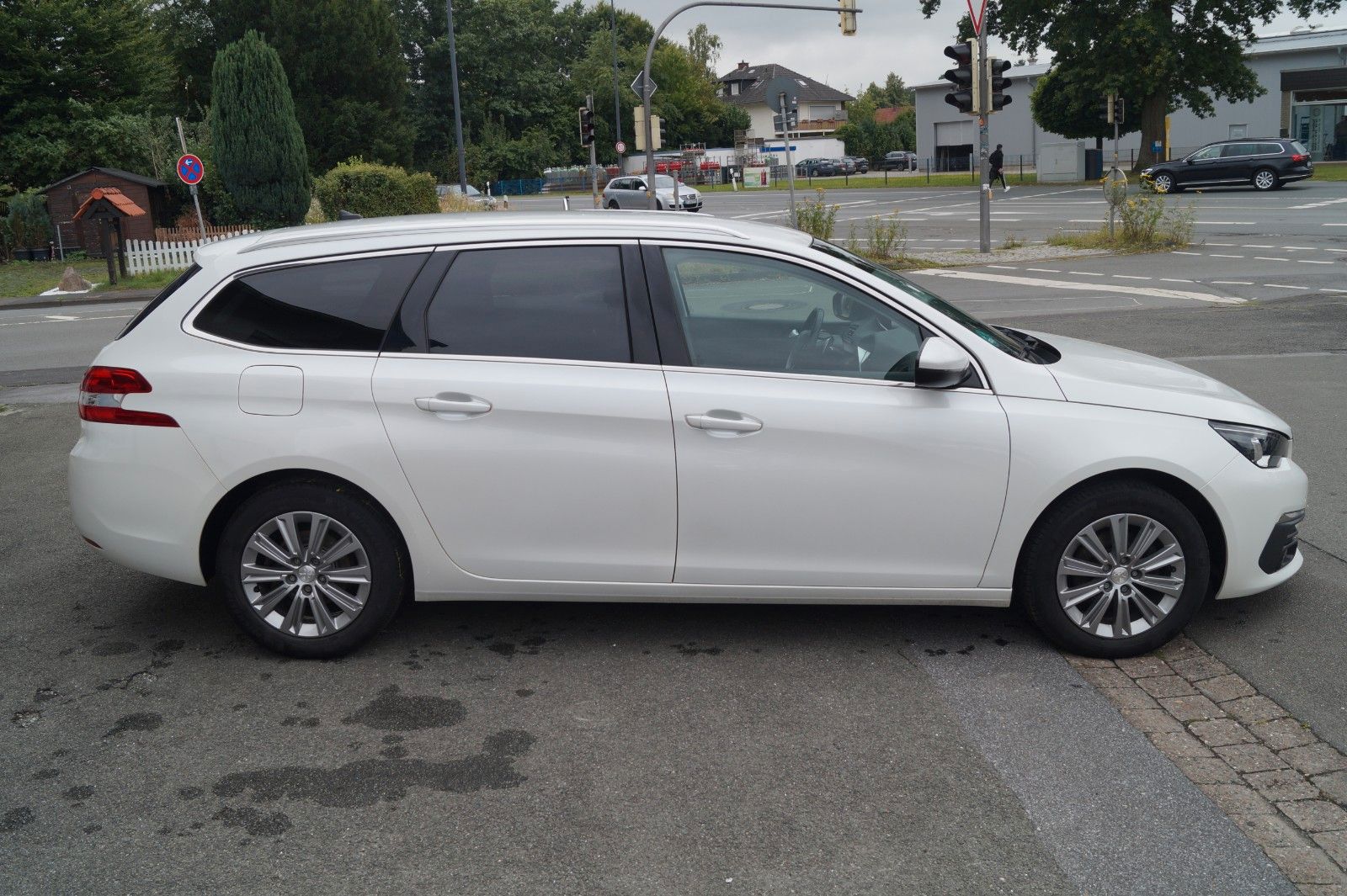 Peugeot 308 SW - Samsaru's Car Outlet