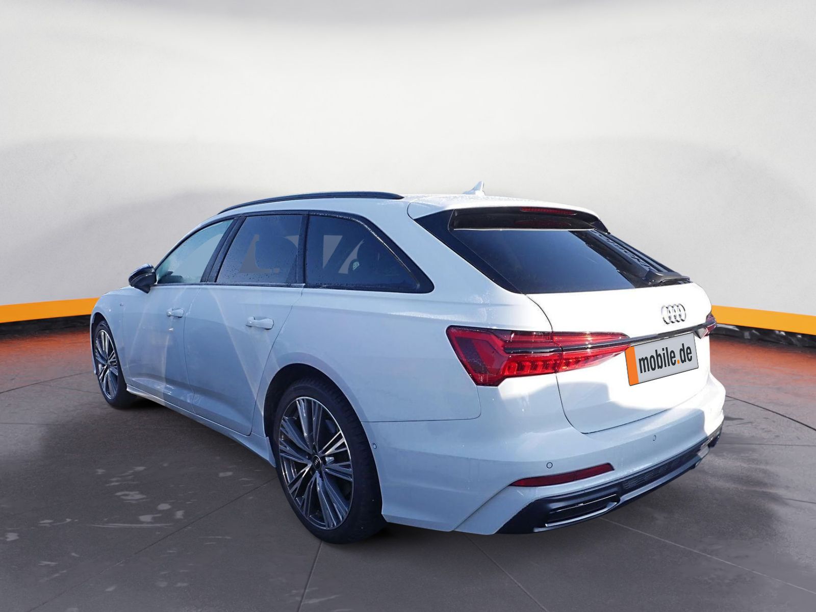 Audi A6 Avant 45 TFSI S line - Samsaru's Car Outlet