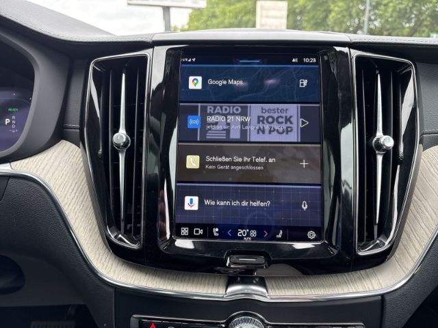 Volvo XC60 Inscription T6 19''LM Luftf. AHK Pano eStan