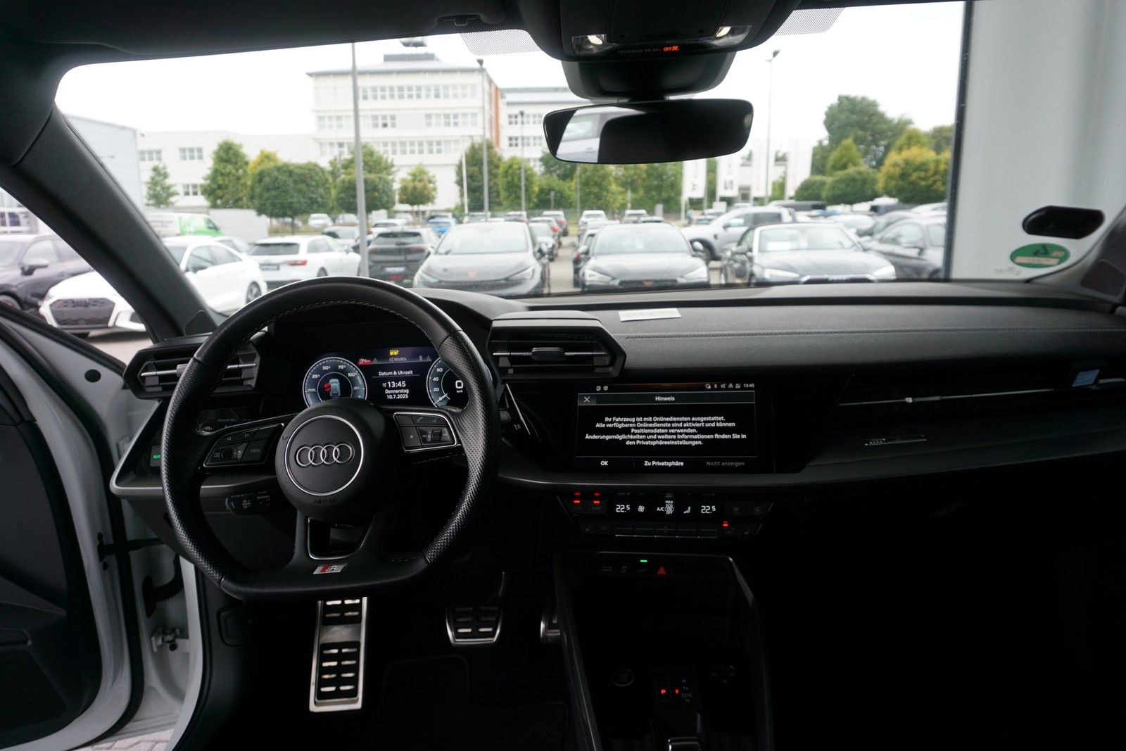 Audi A3 Sportback 45 TFSI e S line - Samsaru's Car Outlet