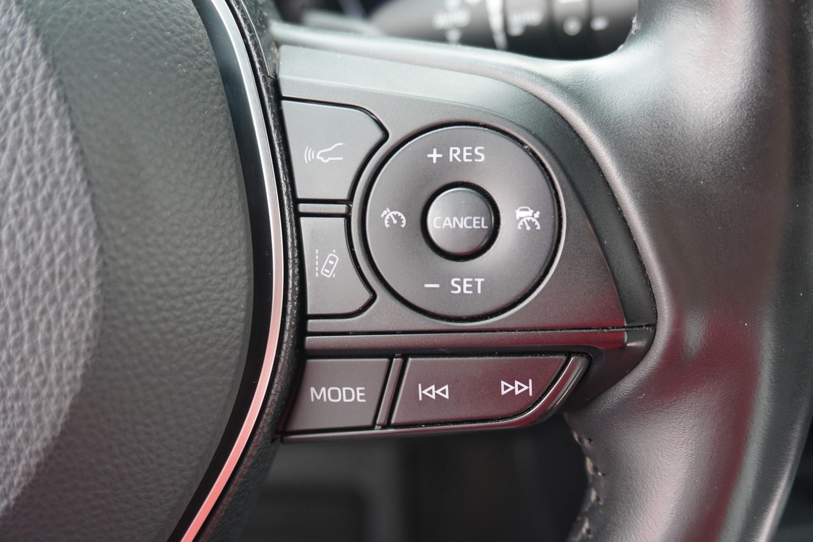 Toyota Corolla 2.0 Hybrid Lounge - Samsaru's Car Outlet