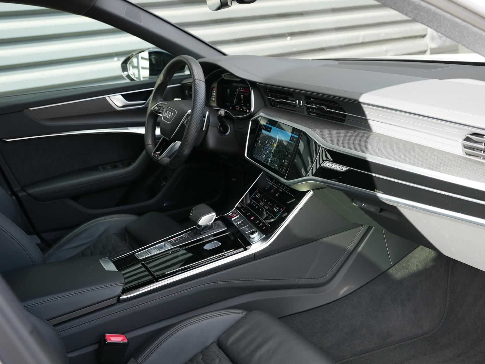 Audi RS6 Avant quattro Sportabgas Standheizung FLA HU