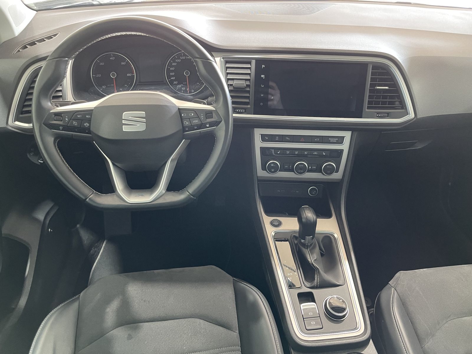 Seat Ateca Xperience 2.0 TDI*AHK*Cam*LED*Leder*