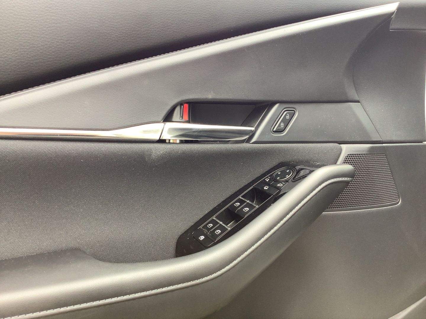 Mazda CX-30 SKY-X 2.0 Hybrid SELECTION+18 ZOLL+NAV+CAM