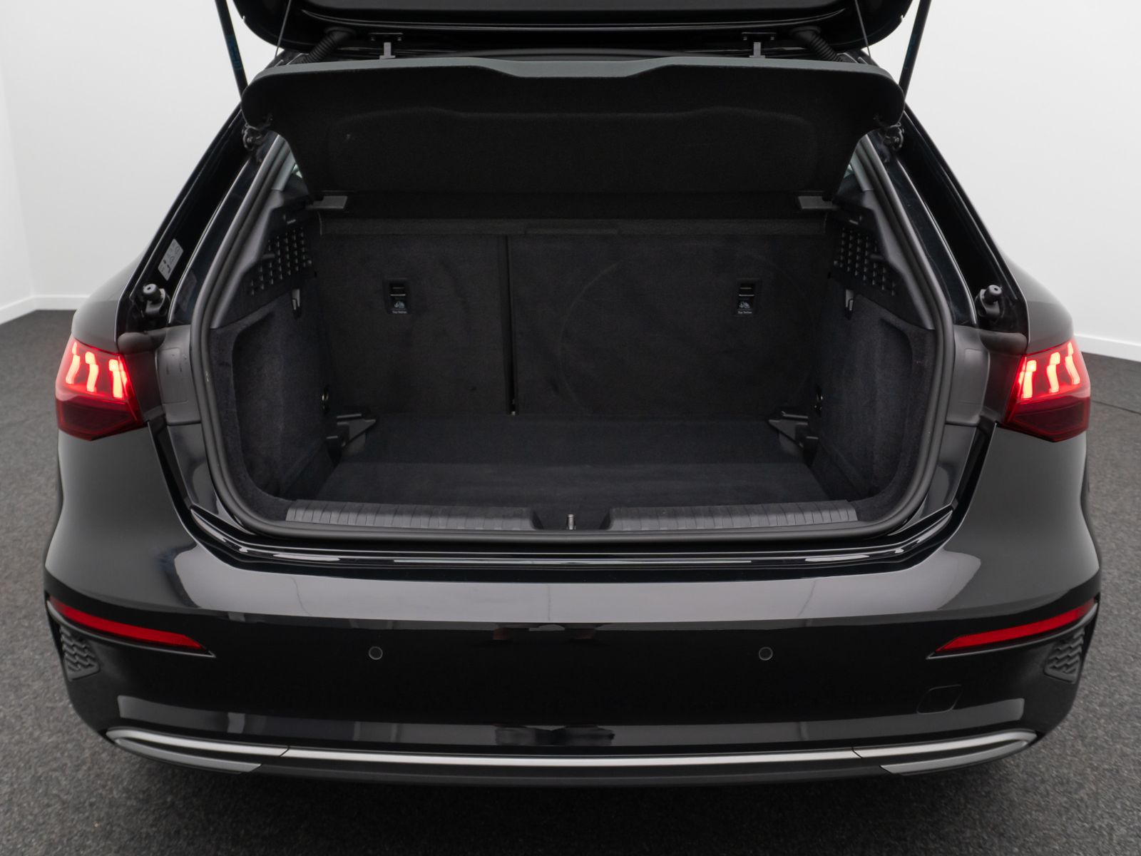 Audi A3 35 TFSI Sportback - Samsaru's Car Outlet