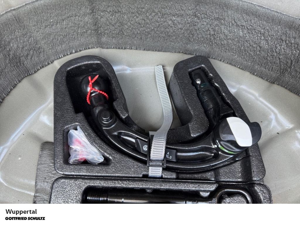 Volkswagen Taigo 1.0 TSI - Samsaru's Car Outlet