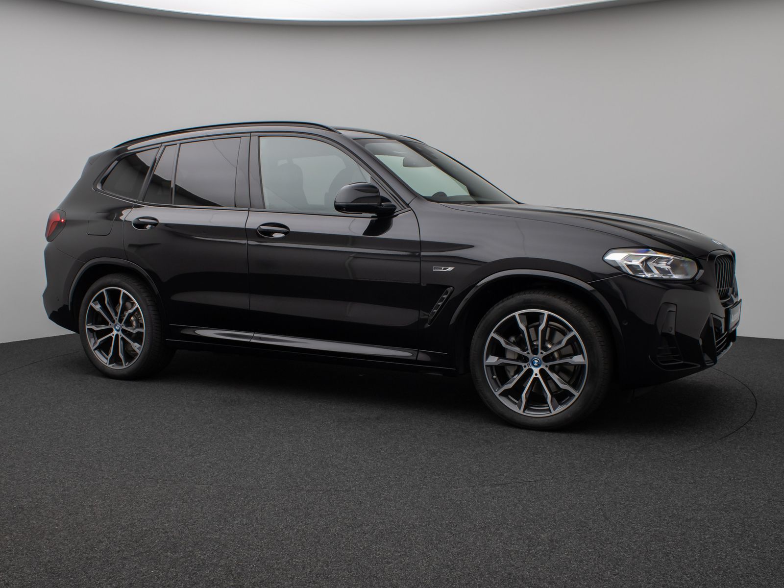 BMW X3 xD30e M Sport - Samsaru's Car Outlet