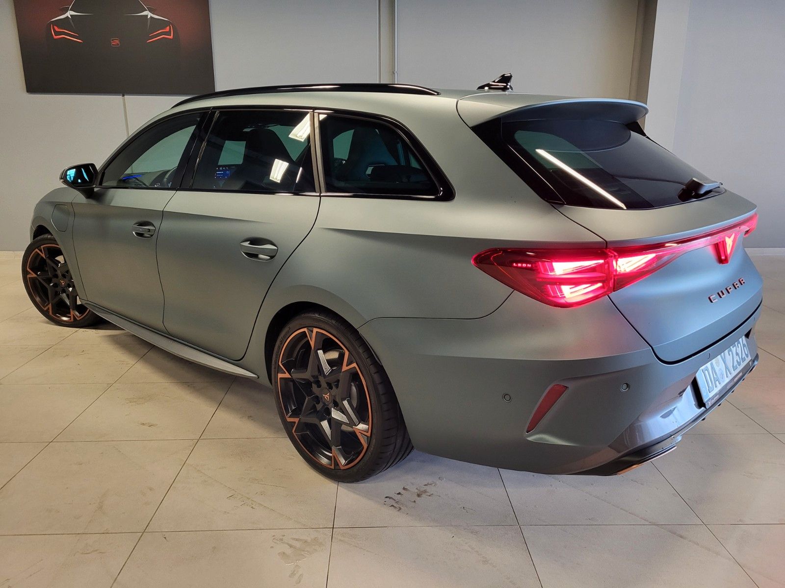 Cupra Leon Sportstourer -VZ- 1.5 e-Hybrid - Samsaru's Car Outlet