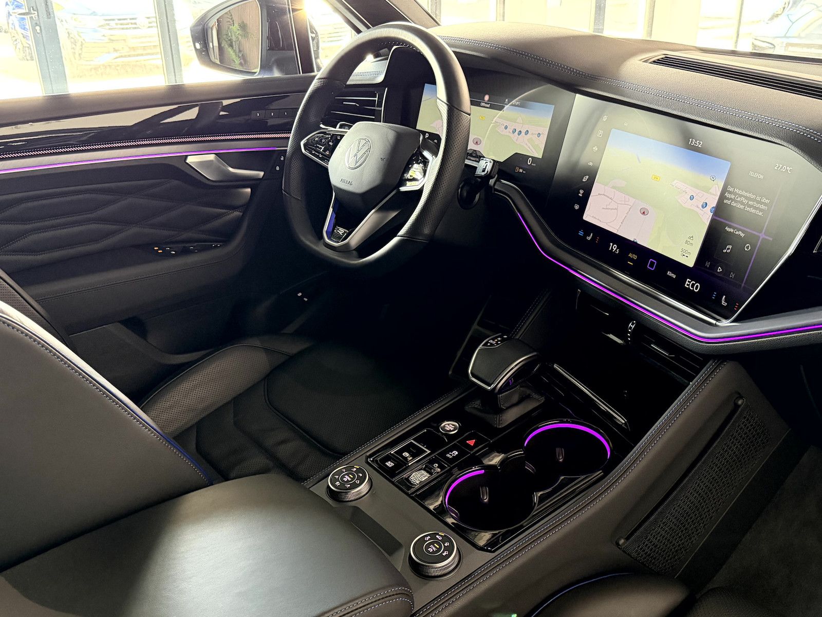 Volkswagen Touareg R 3.0TSI*BlackStyle*Pano*AHK*HUD*Massage