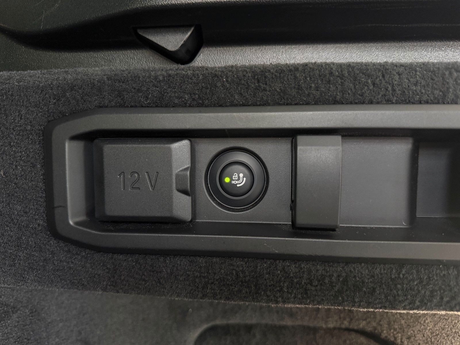 BMW 520d xDrive / AHK / 360° / Abstandtemp. / H&K