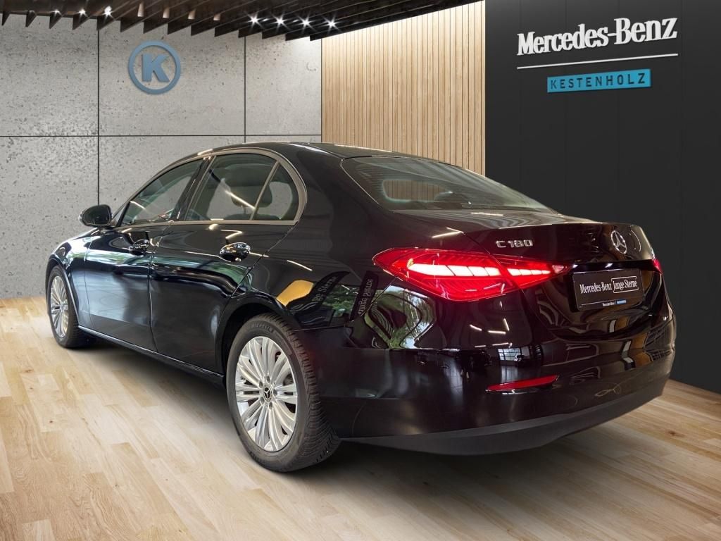 Mercedes-Benz C 180 - Samsaru's Car Outlet