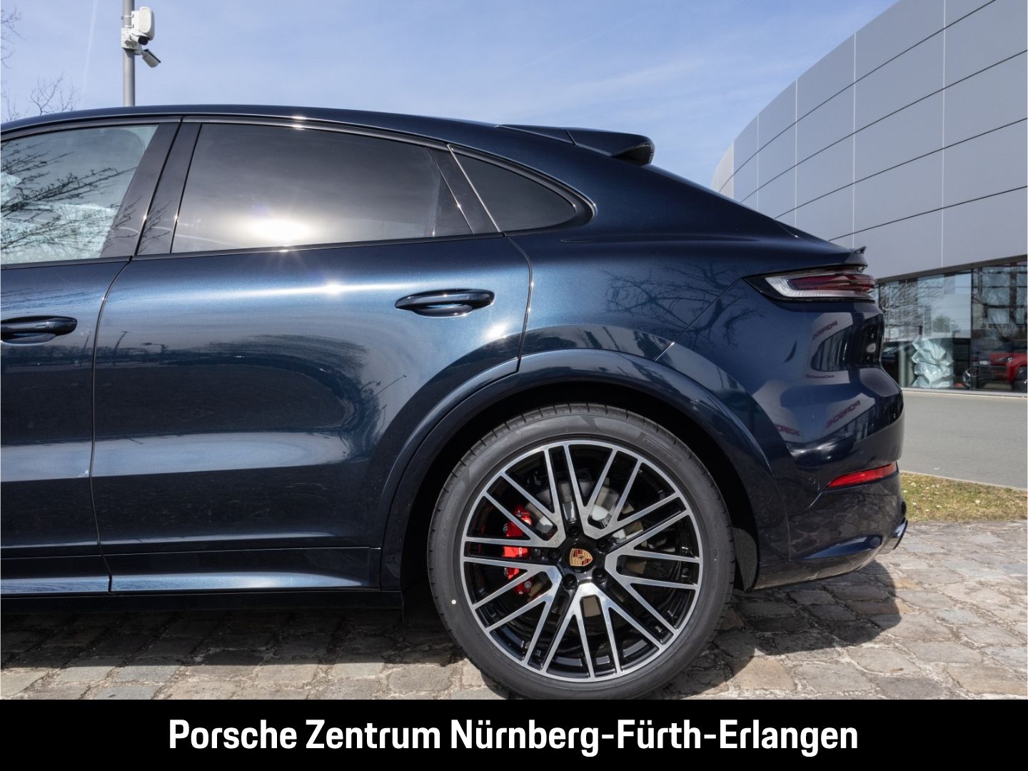 Porsche Cayenne S Coupe AHK Luftfeder HD-Matrix InnoDriv