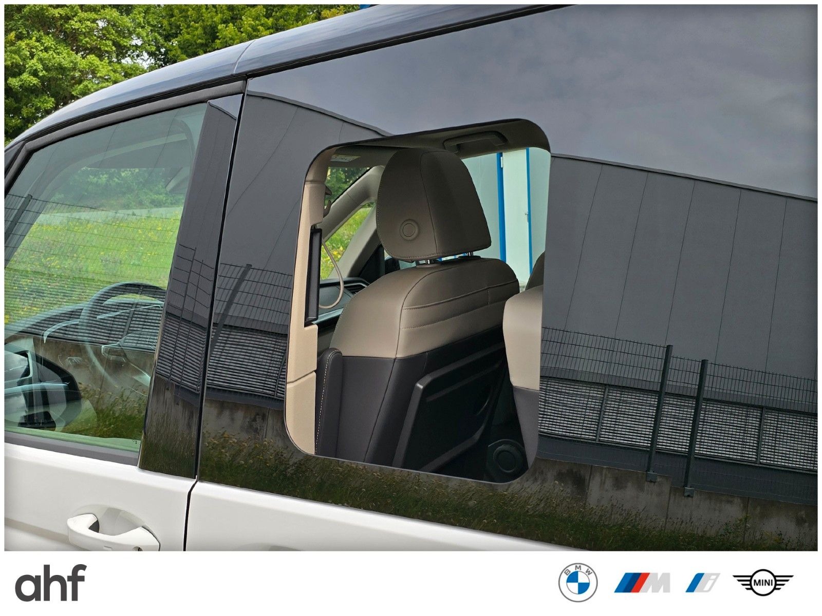 Volkswagen T7 Multivan EDITION LANG - Samsaru's Car Outlet