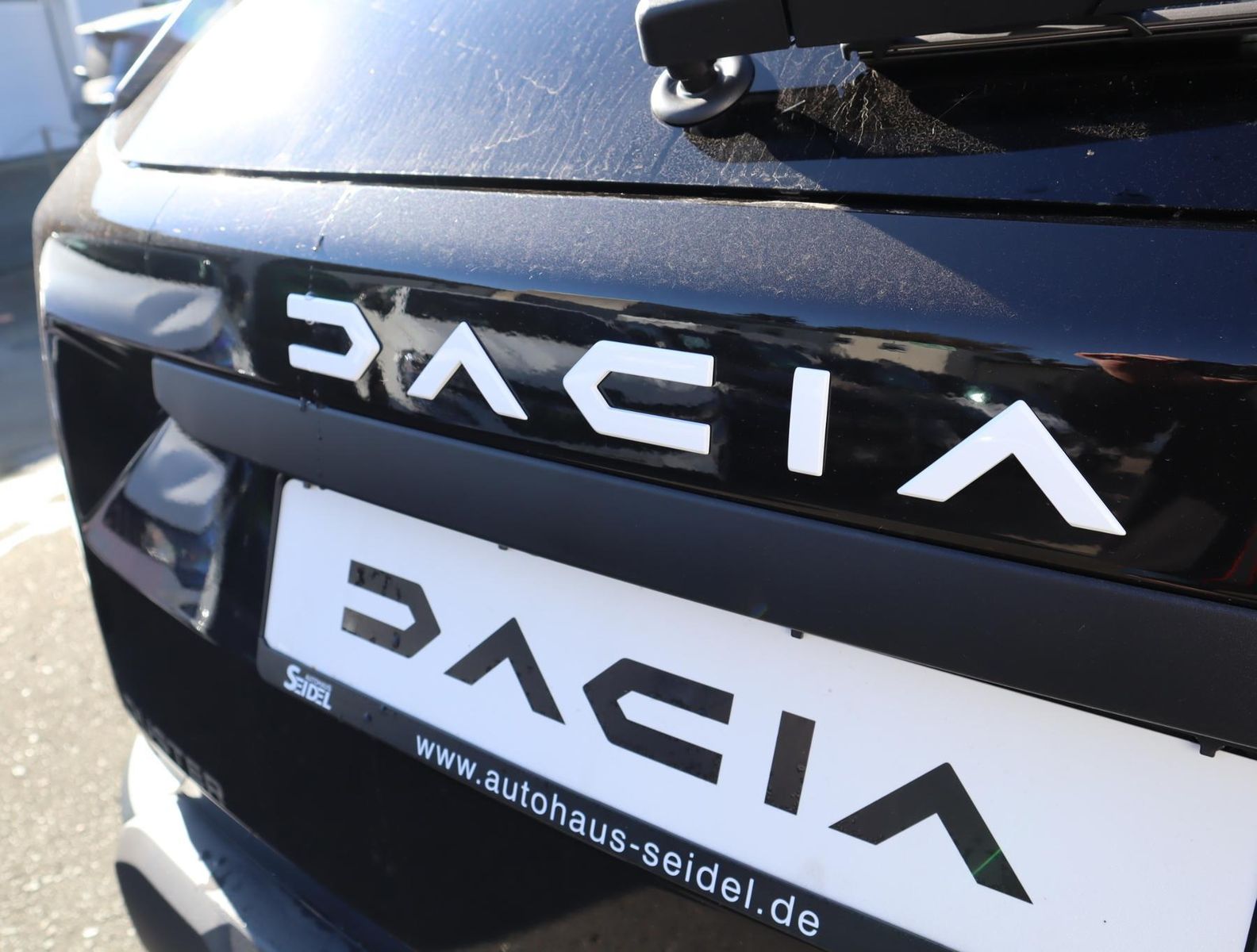 Dacia Duster Journey TCe 130 - Samsaru's Car Outlet