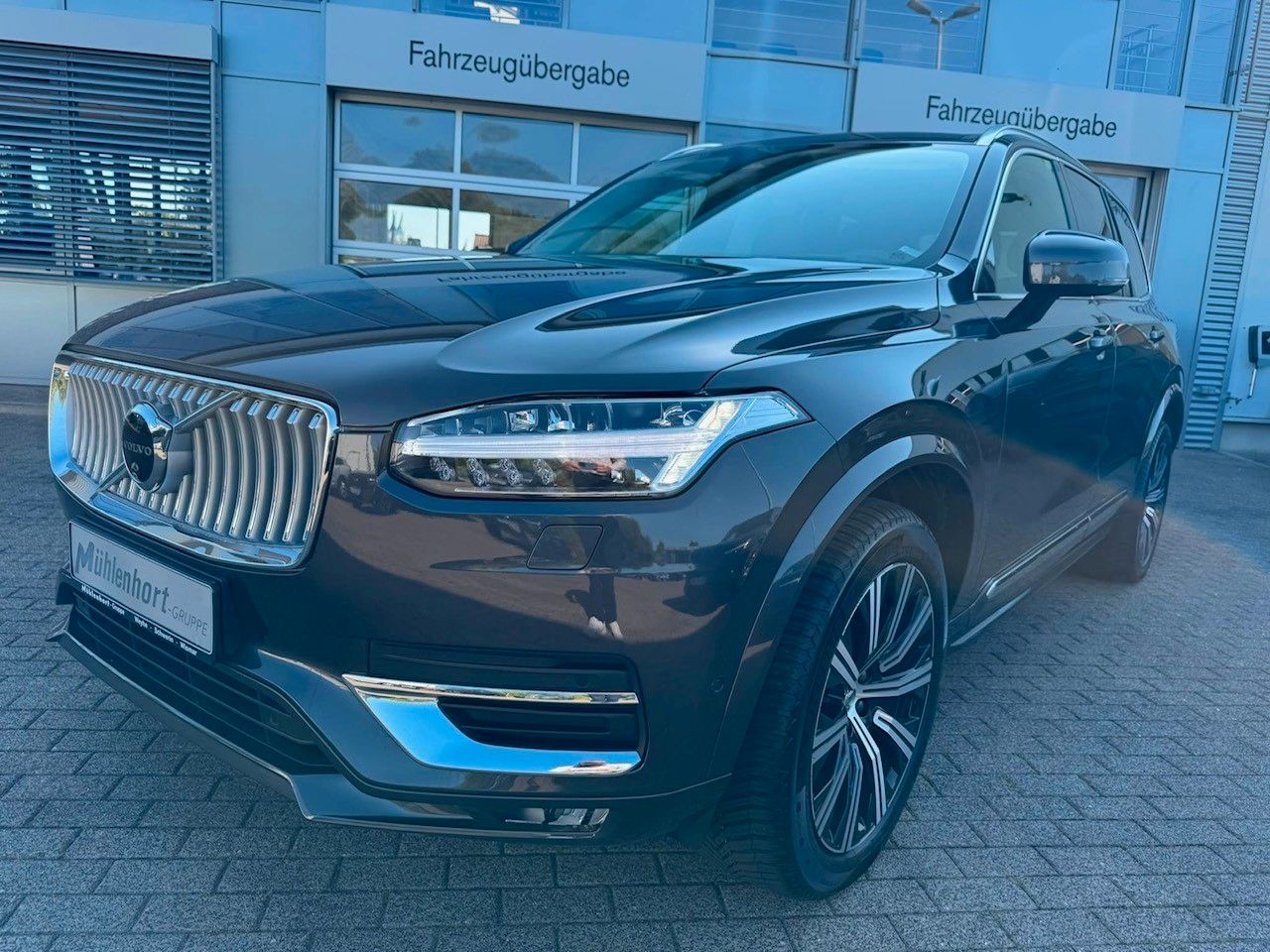 Volvo XC90 B5 D AWD ULTIMATE BRIGHT-360-AHK-Pano-Sthzg