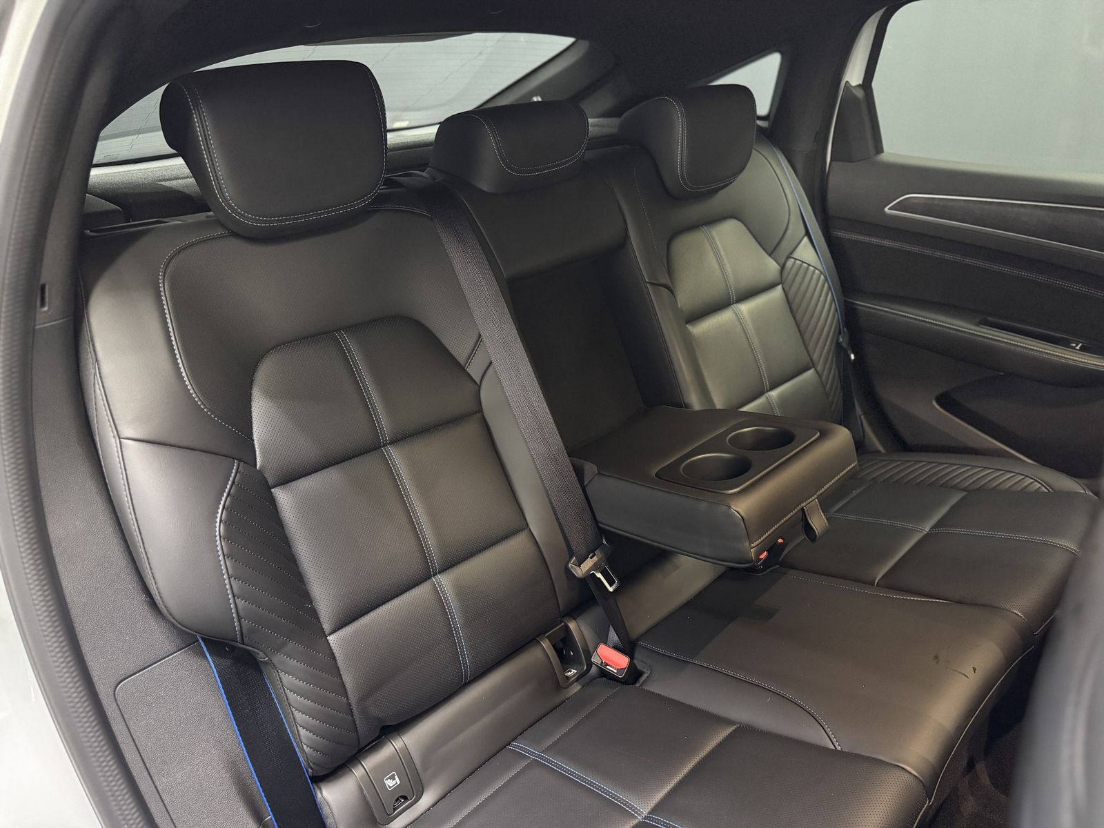 Renault Arkana E-Tech Full Hybrid 145 Esprit Alpine - Samsaru's Car Outlet