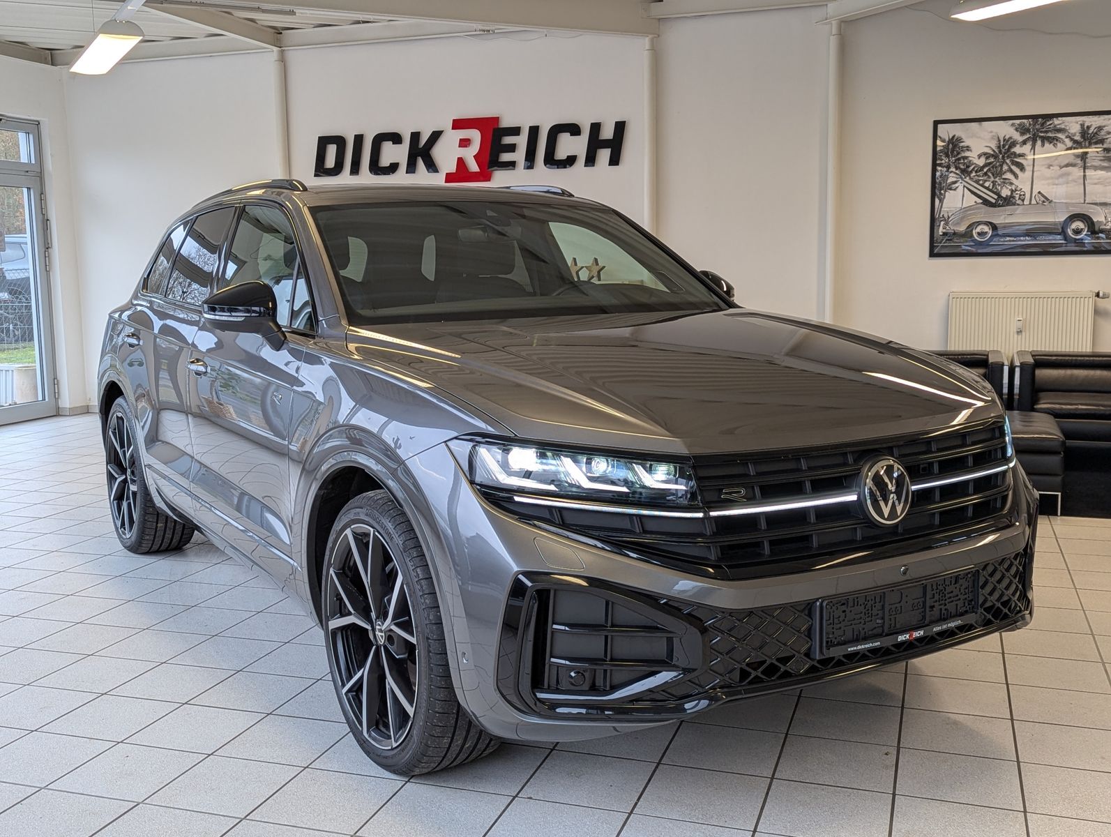 Volkswagen Touareg 3.0TDI 4M R-Line VOLL Black 22" UPE 114T
