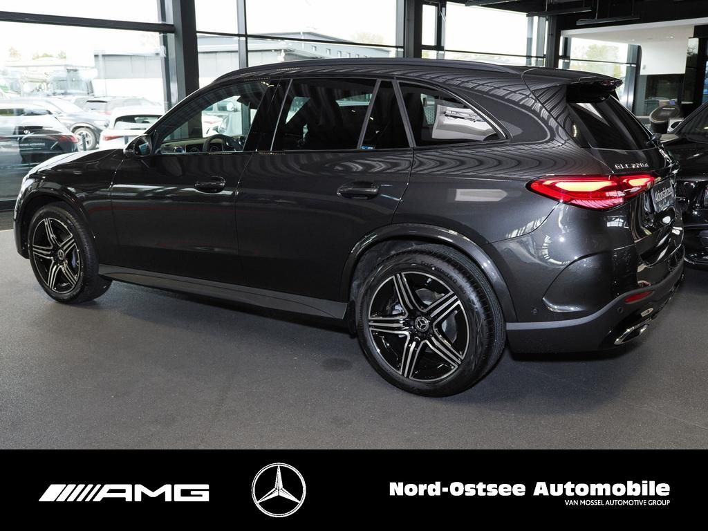 Mercedes-Benz GLC 220 d 4m AMG NIGHT PANO AHK DIG-LIGHT DISTRO