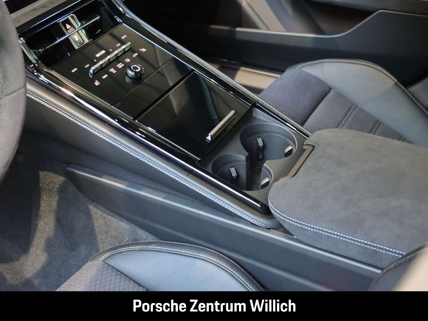Porsche Panamera GTS Sportabgas Head-Up InnoDrive BOSE
