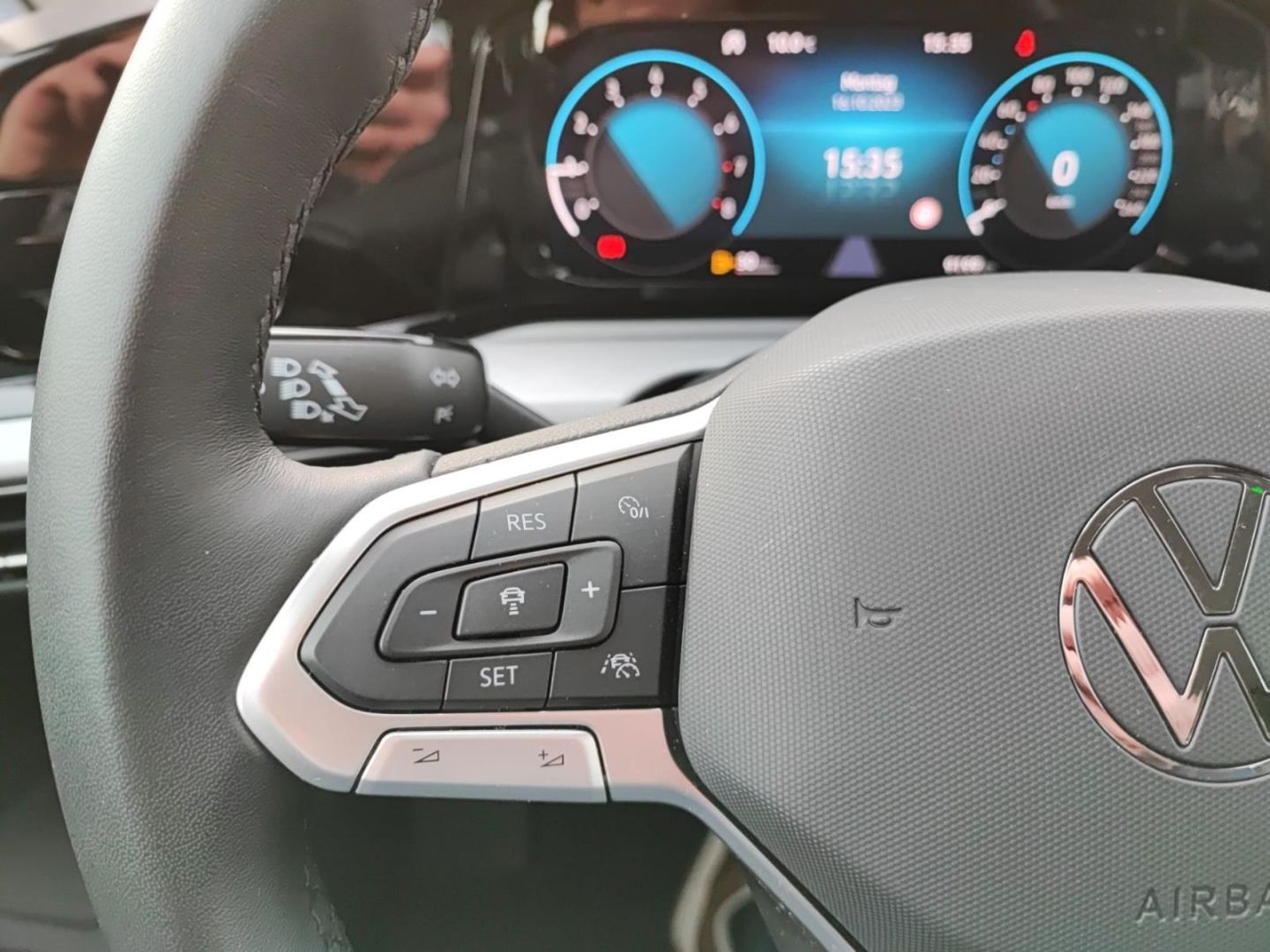 Volkswagen Golf Variant VIII 8 Life 1.0 TSI - Samsaru's Car Outlet