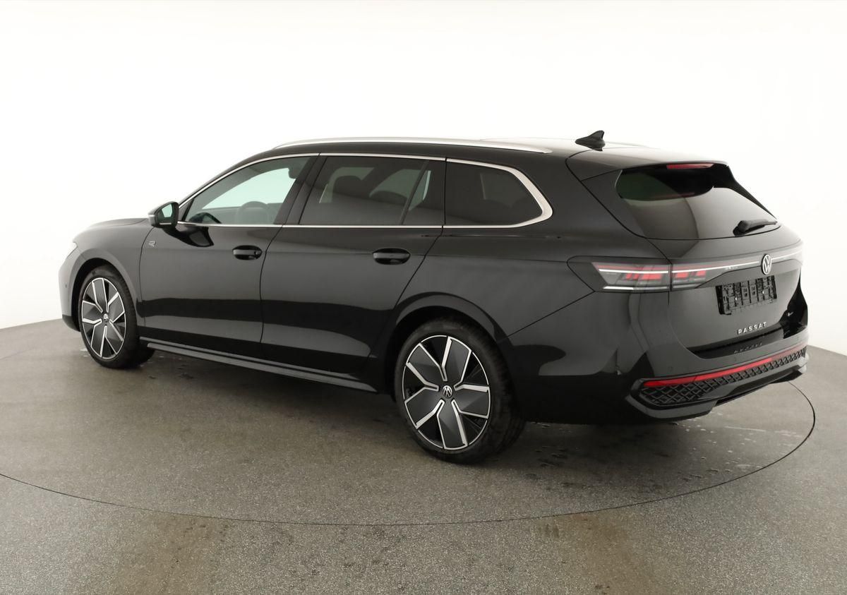 Volkswagen Passat Variant TDI DSG 4M R-LINE, Pano, AHK, IQ.