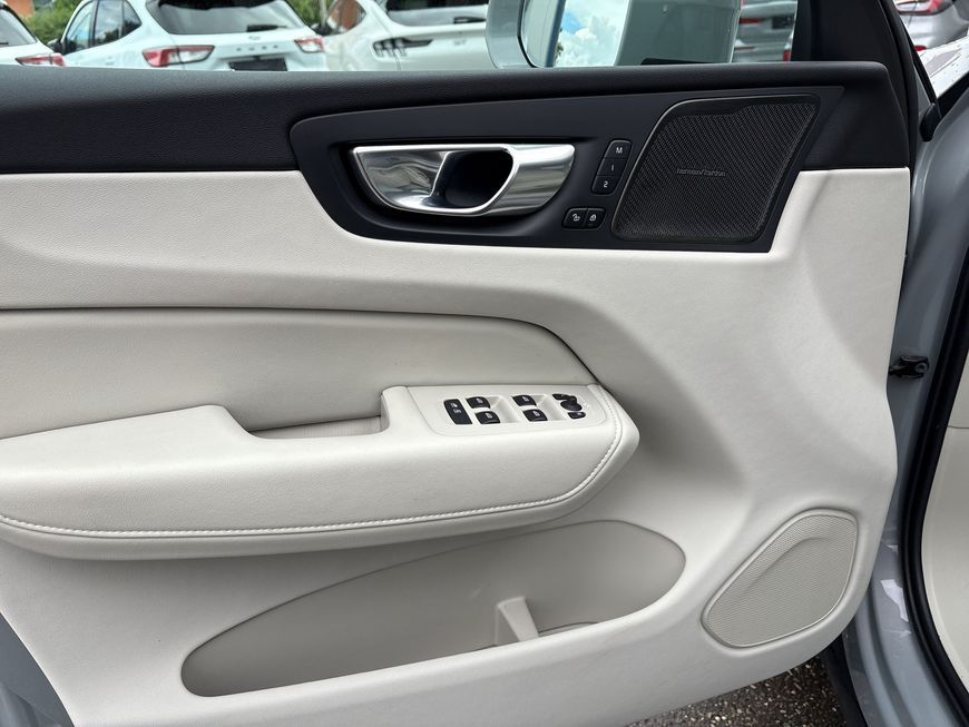 Volvo XC60 B5 B AWD Core