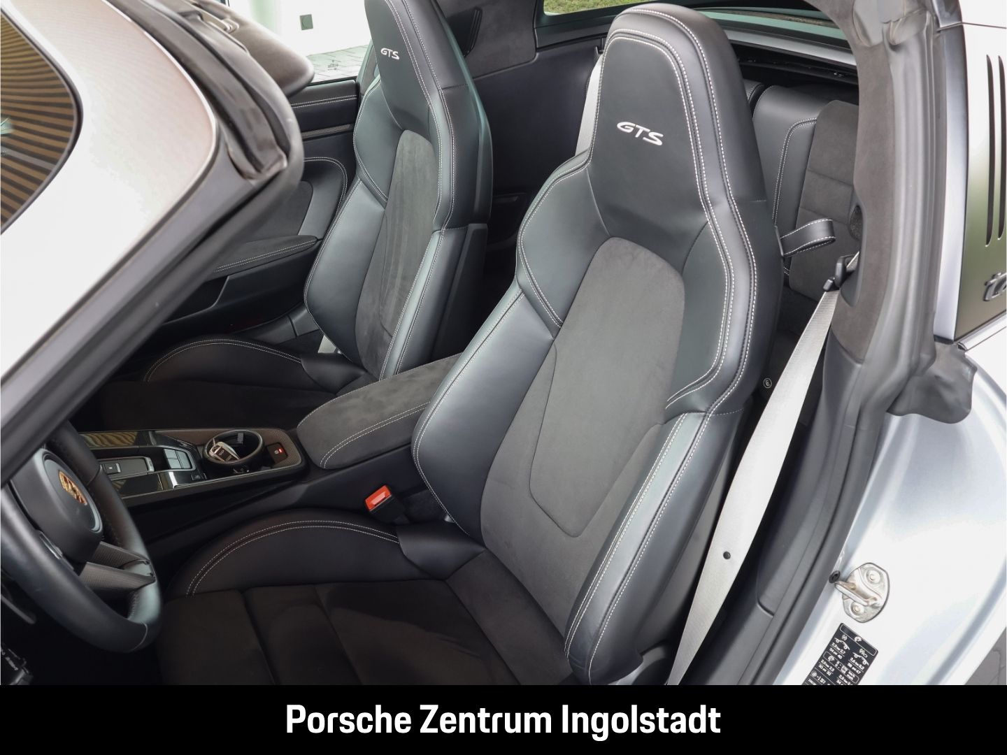 Porsche 992 (911) Targa 4 GTS, Hinterachslenkung, PA Sur