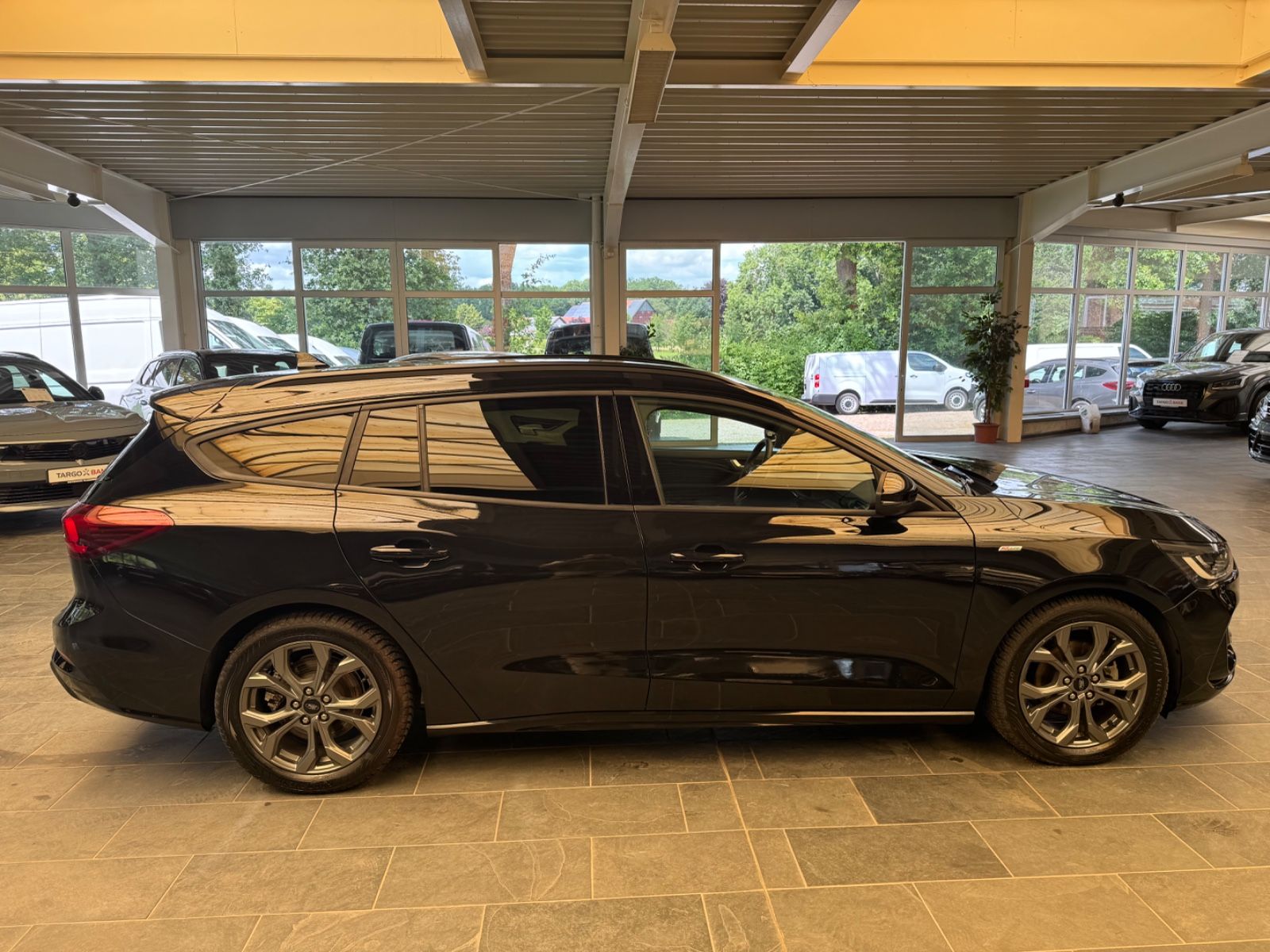 Ford Focus Turnier ST-Line X Navi Kamera ACC