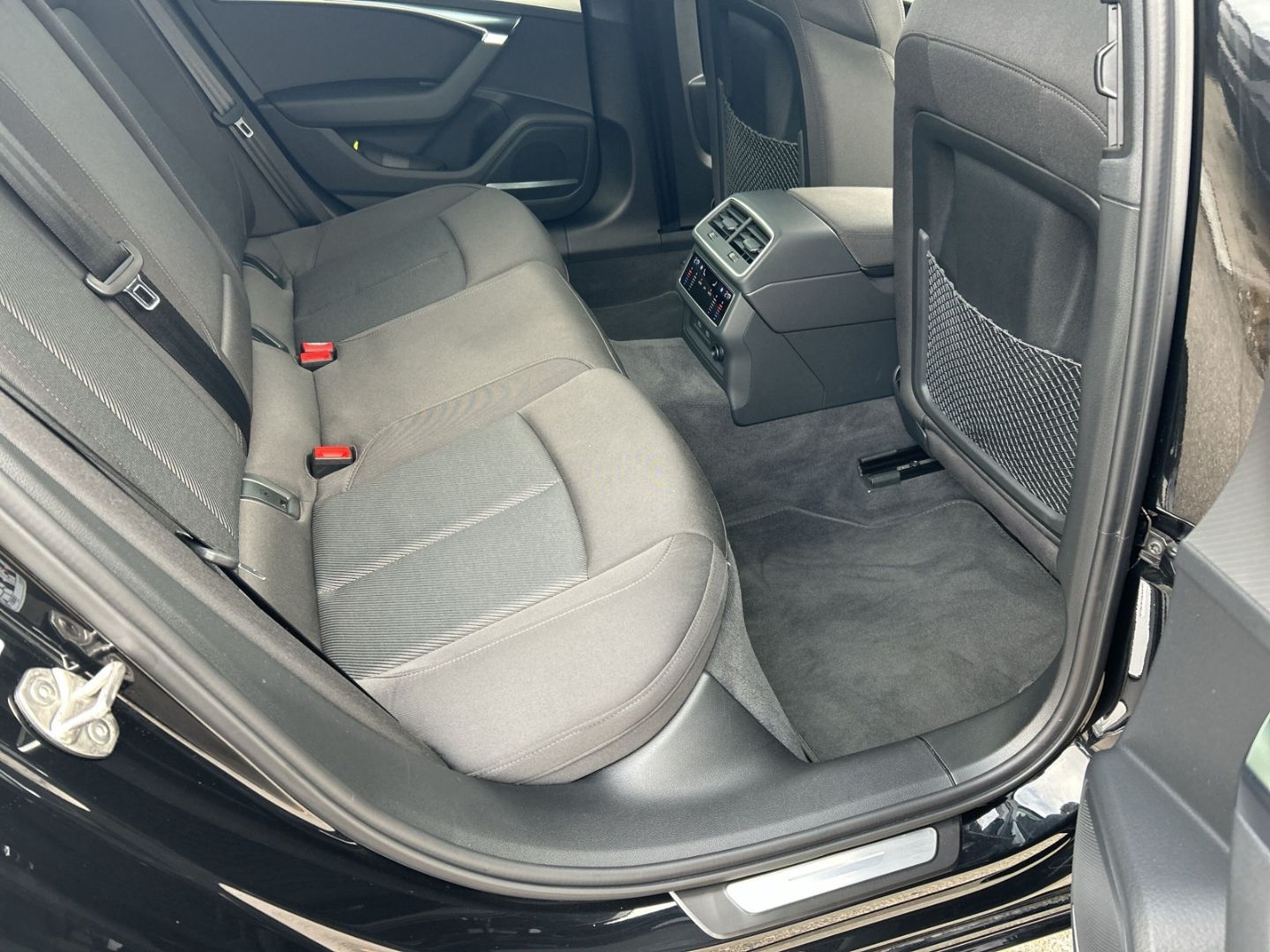 Audi A6 Limousine 40 TDI sport qu - Samsaru's Car Outlet