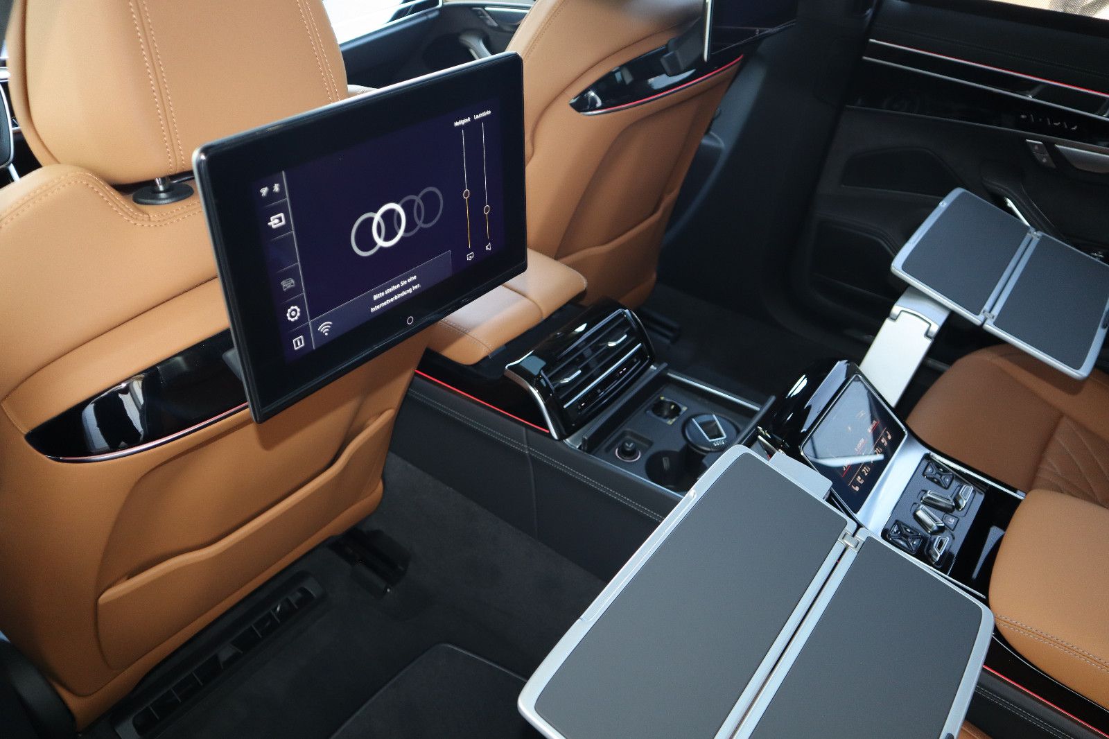 Audi A8L 60 TFSI e lang exclusive S-Line - Samsaru's Car Outlet